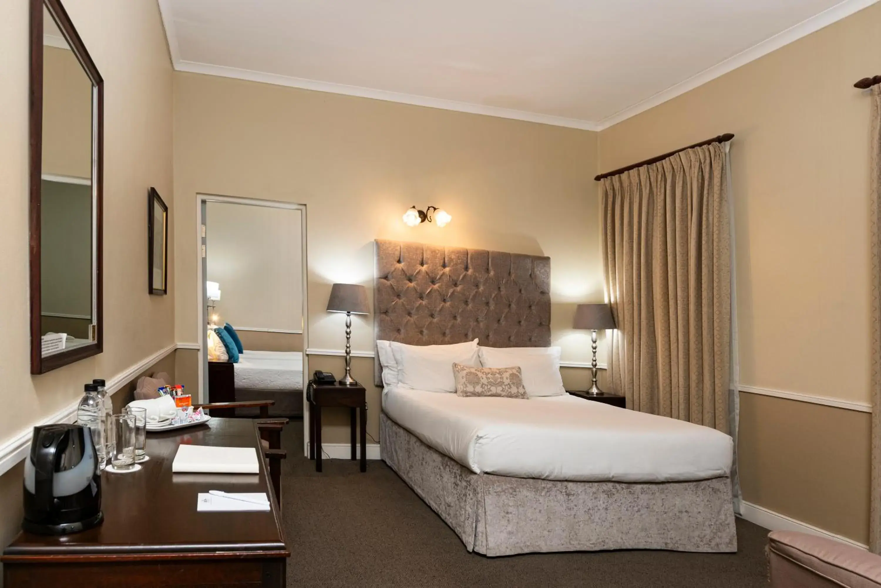 Family Suite in Queen's Hotel by BON Hotels Family Suite in Queen's Hotel by BON Hotels