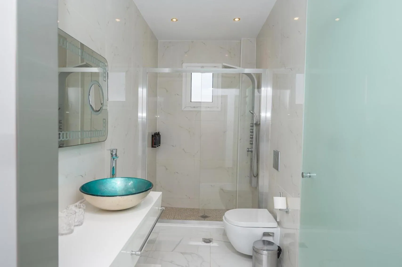 Shower in Smy Kos Beach & Splash