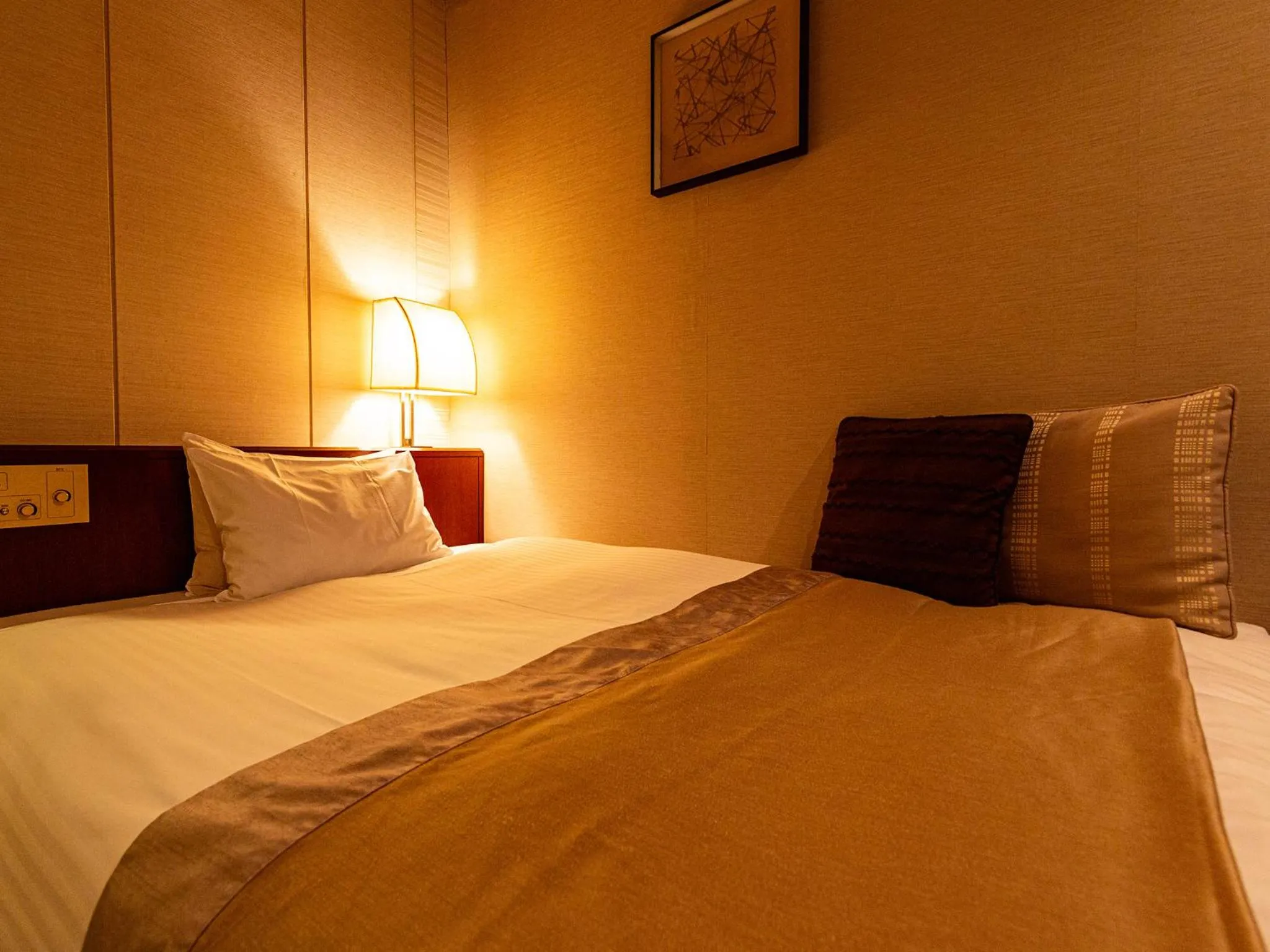 Photo of the whole room, Bed in Shibuya Creston Hotel
