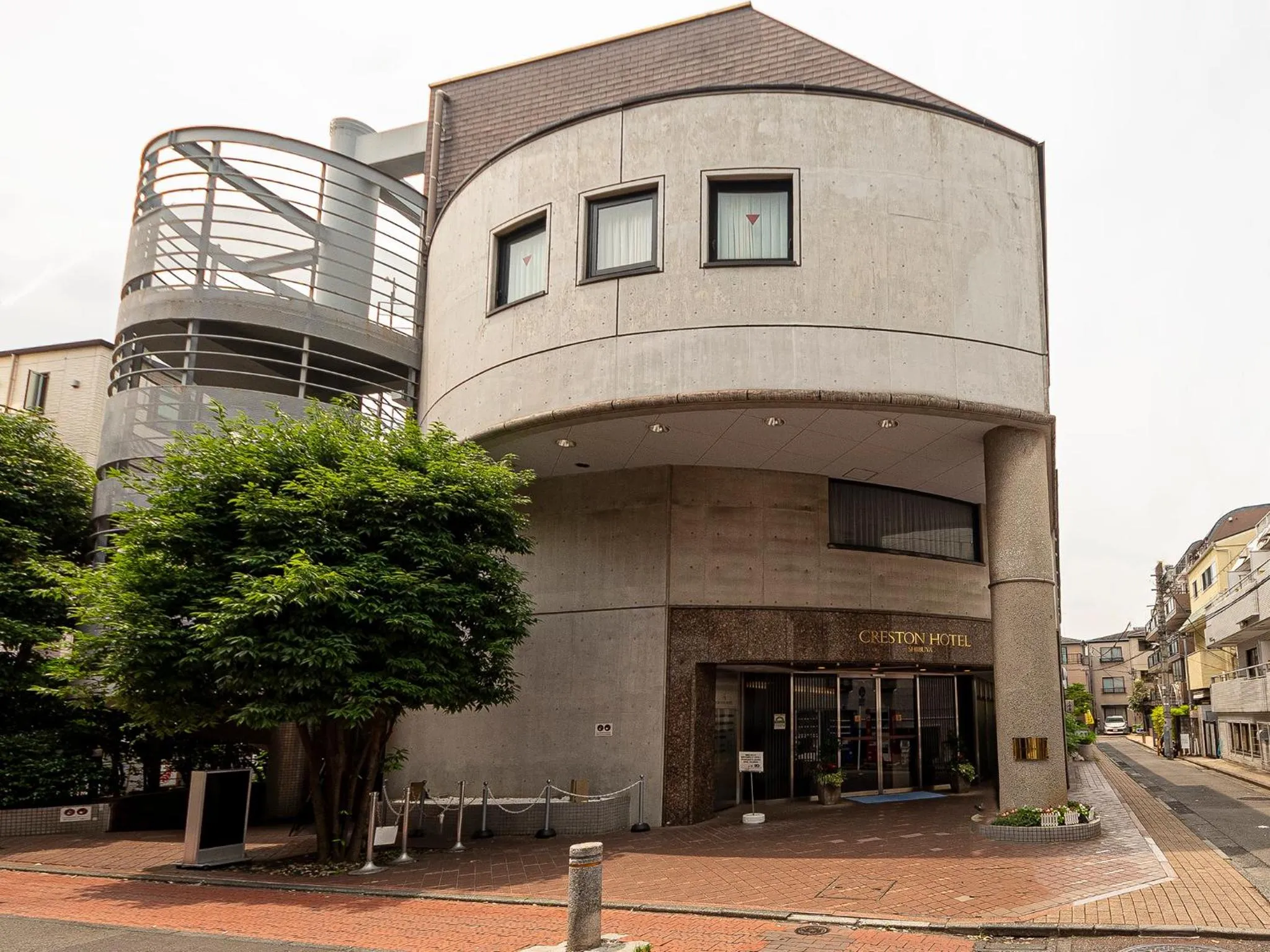 Property building in Shibuya Creston Hotel