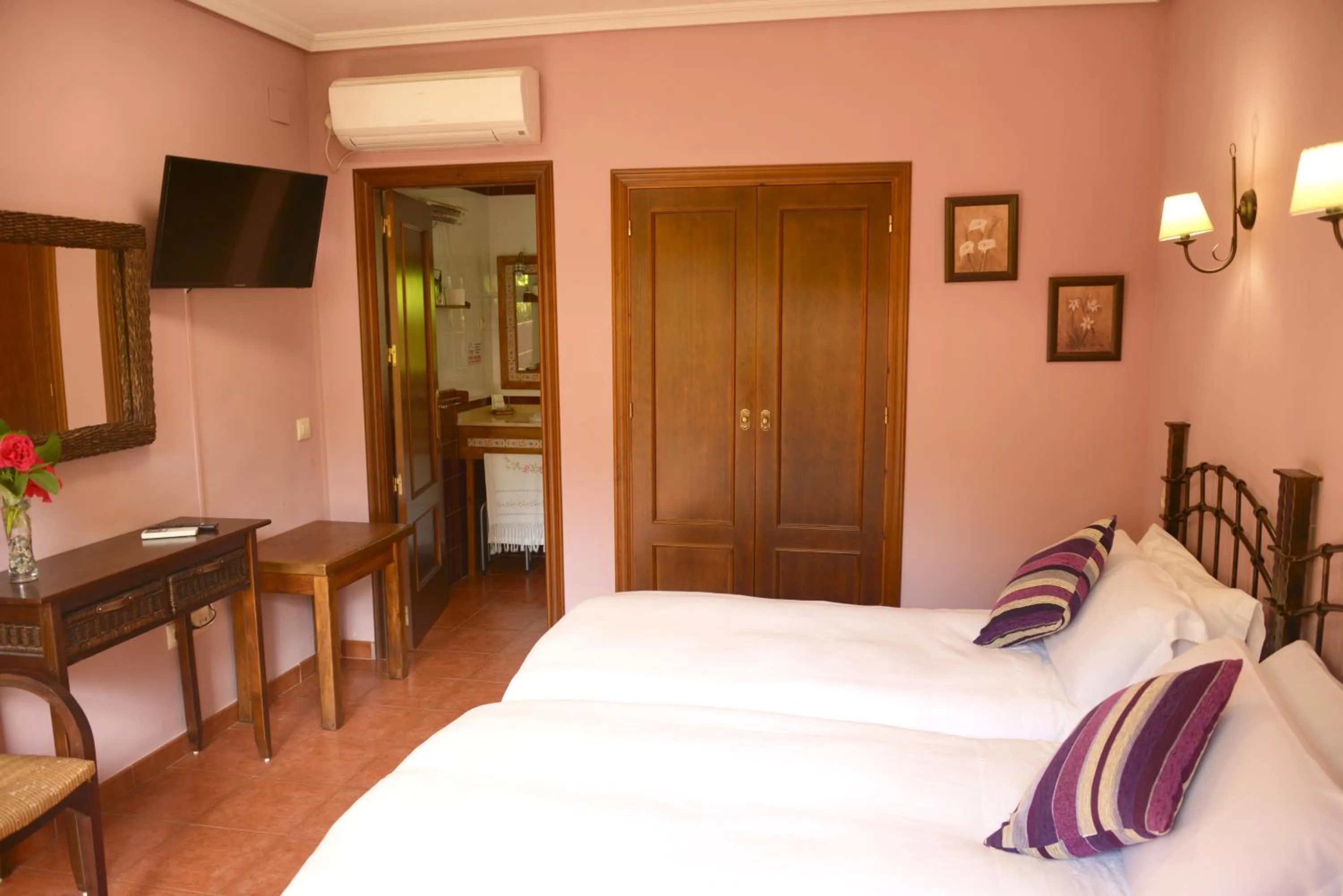 Bed in Hotel Rural El Retiro de San Pedro by RetiroRural