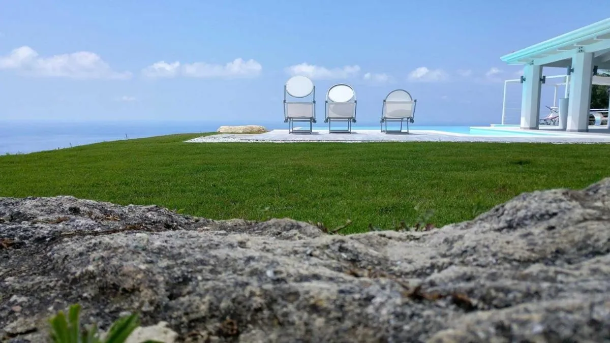 White Club Residence