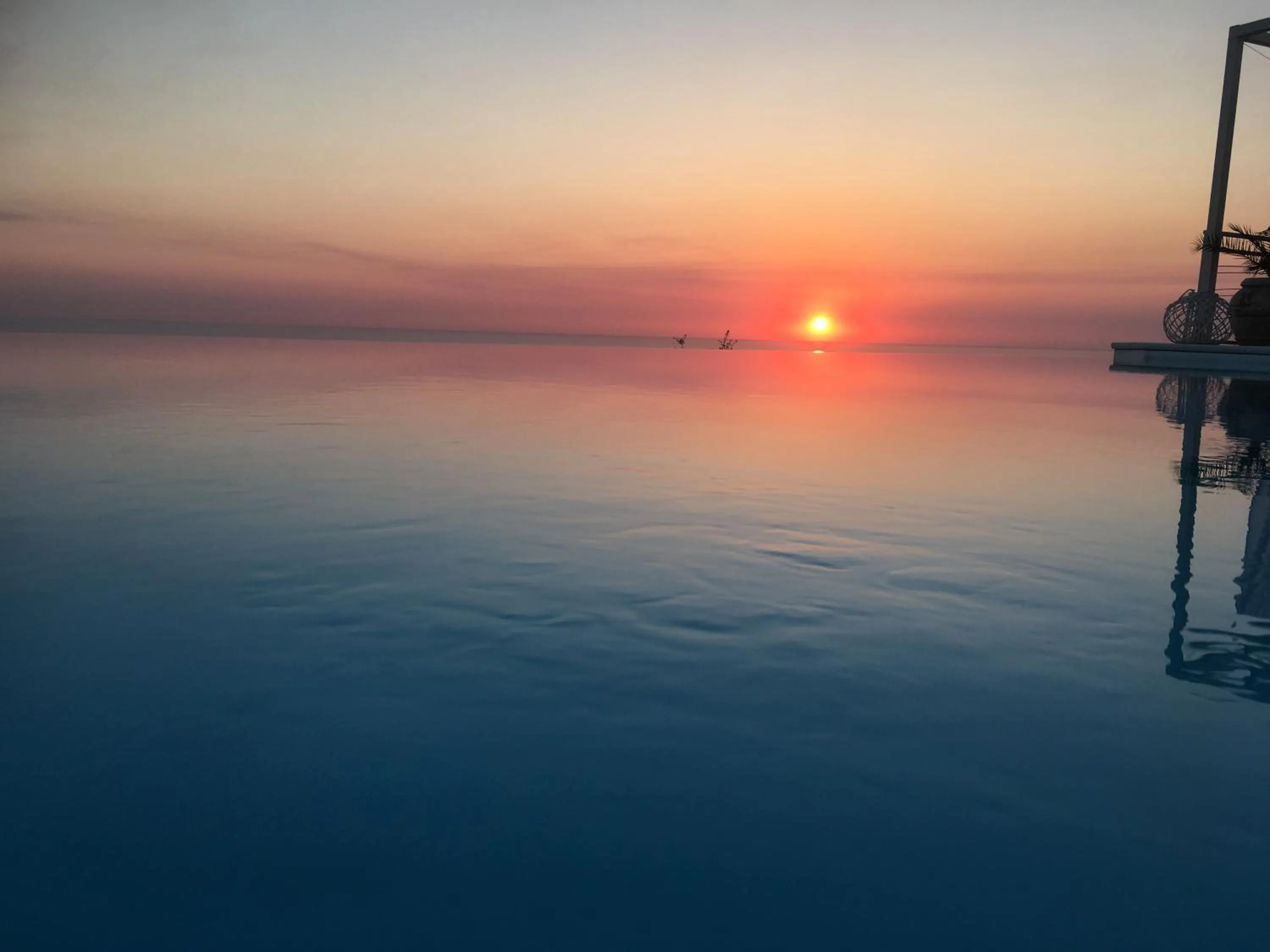 White Club Residence