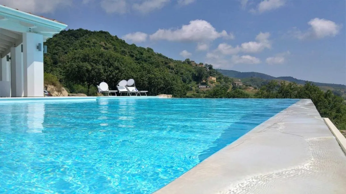 White Club Residence