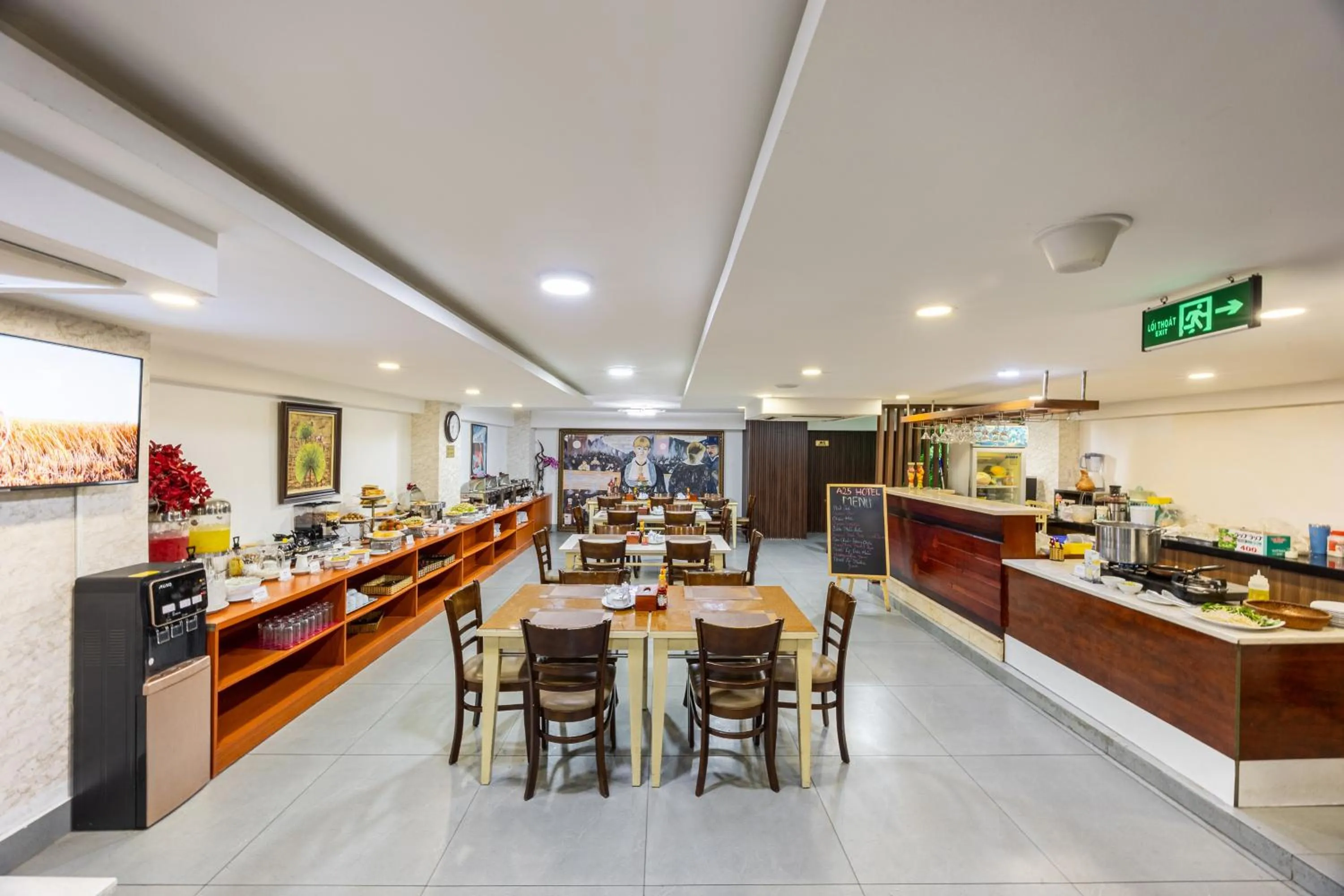 Restaurant/places to eat in A25 Hotel - 29 Bùi Thị Xuân