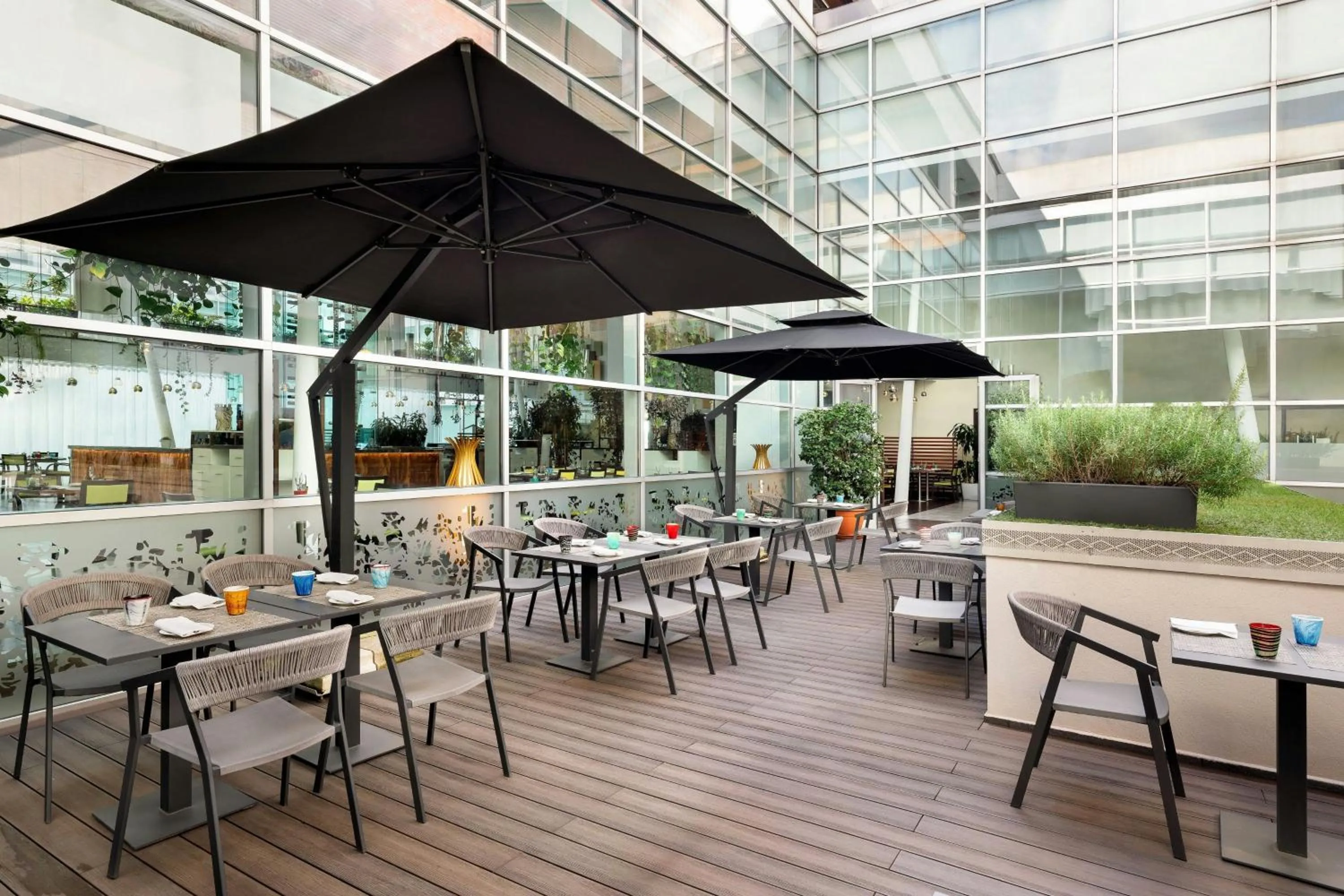 Restaurant/places to eat in Sheraton Milan Malpensa Airport Hotel & Conference Centre