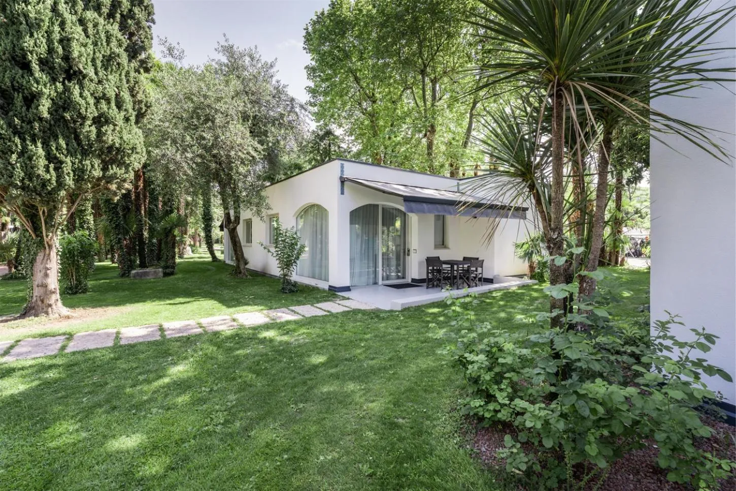 Property building in Du Lac Et Du Parc Grand Resort