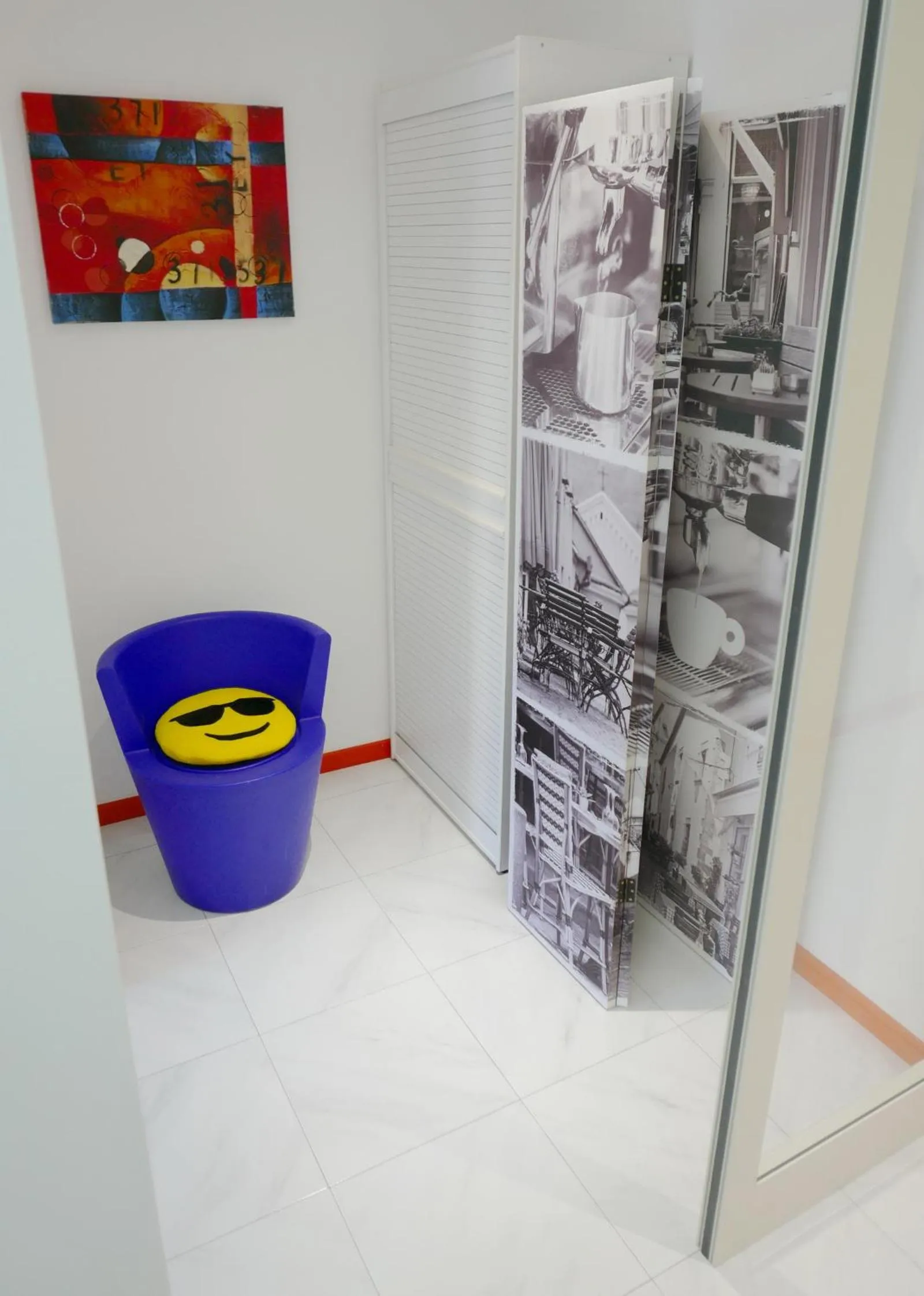 Decorative detail in I Love Art