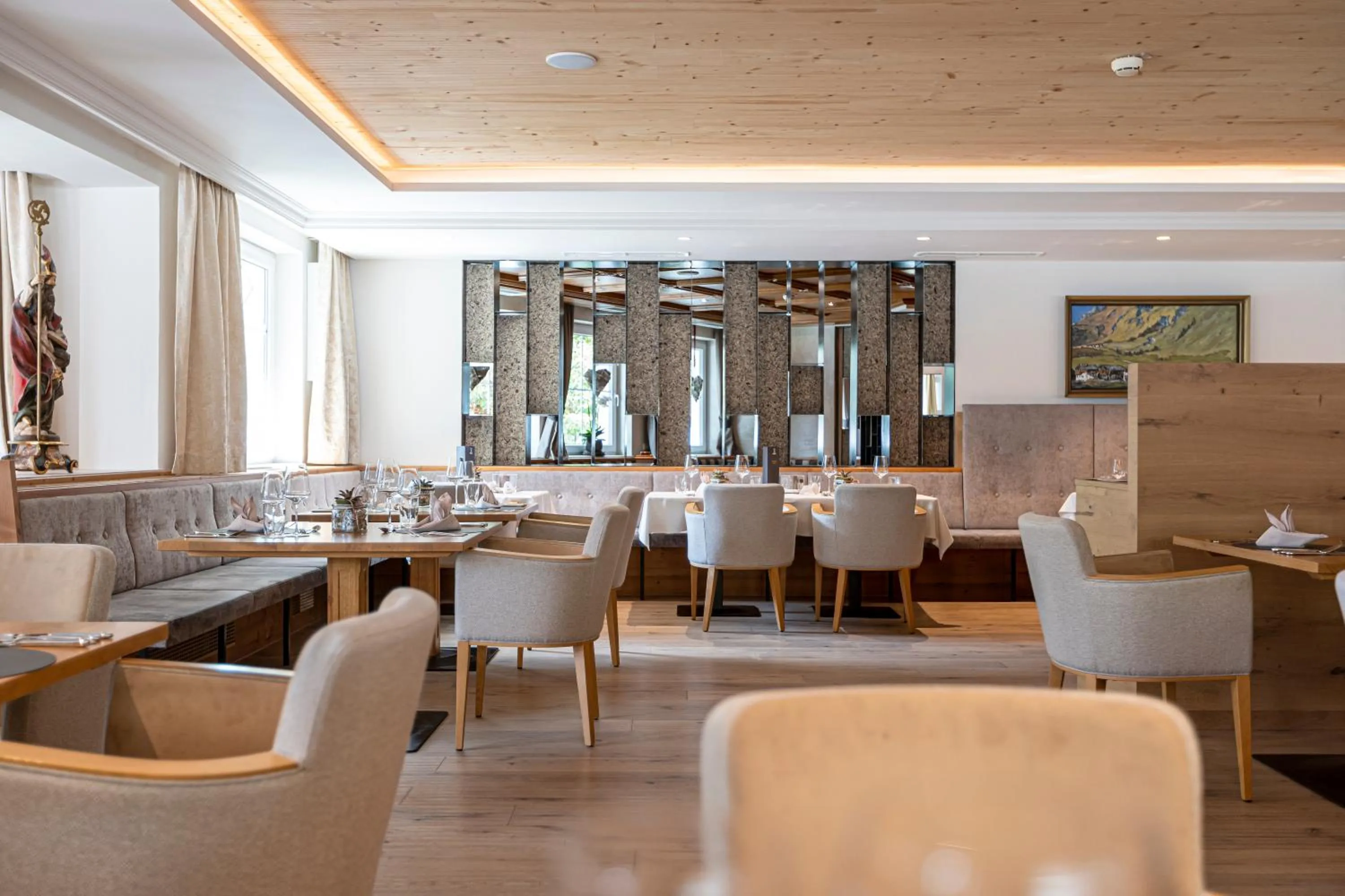 Restaurant/places to eat in Premium Activehotel Bergkönig