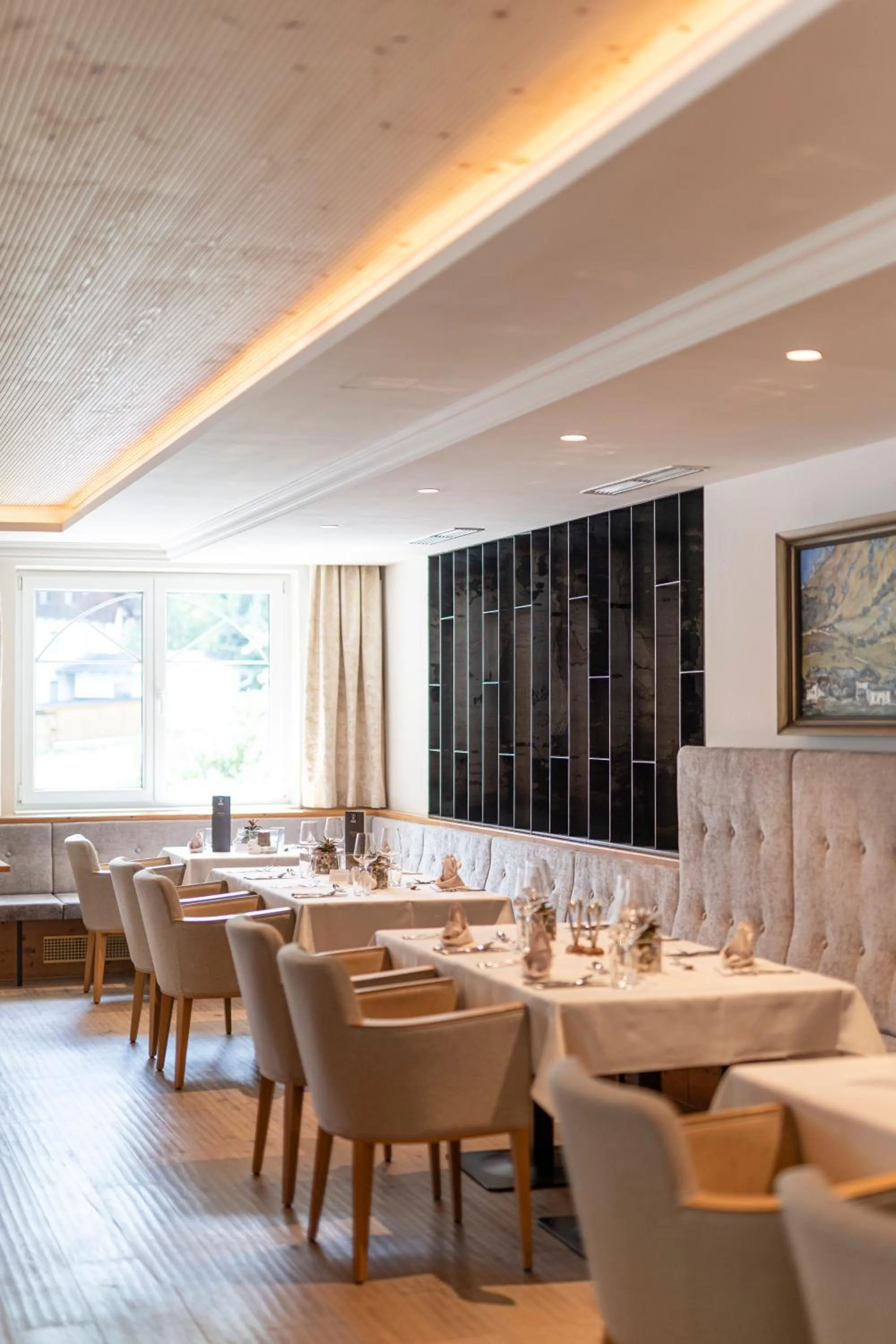 Restaurant/places to eat in Premium Activehotel Bergkönig