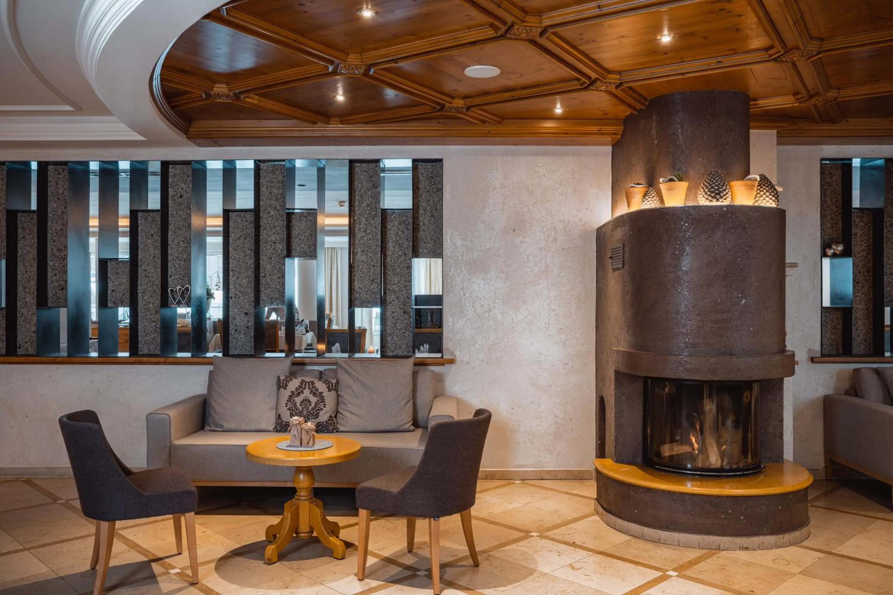 Lobby or reception in Premium Activehotel Bergkönig