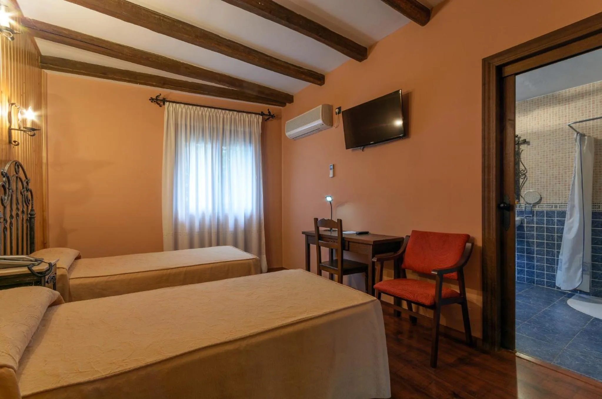 TV and multimedia, Bed in Hotel Rural Los Angeles en Las Hurdes