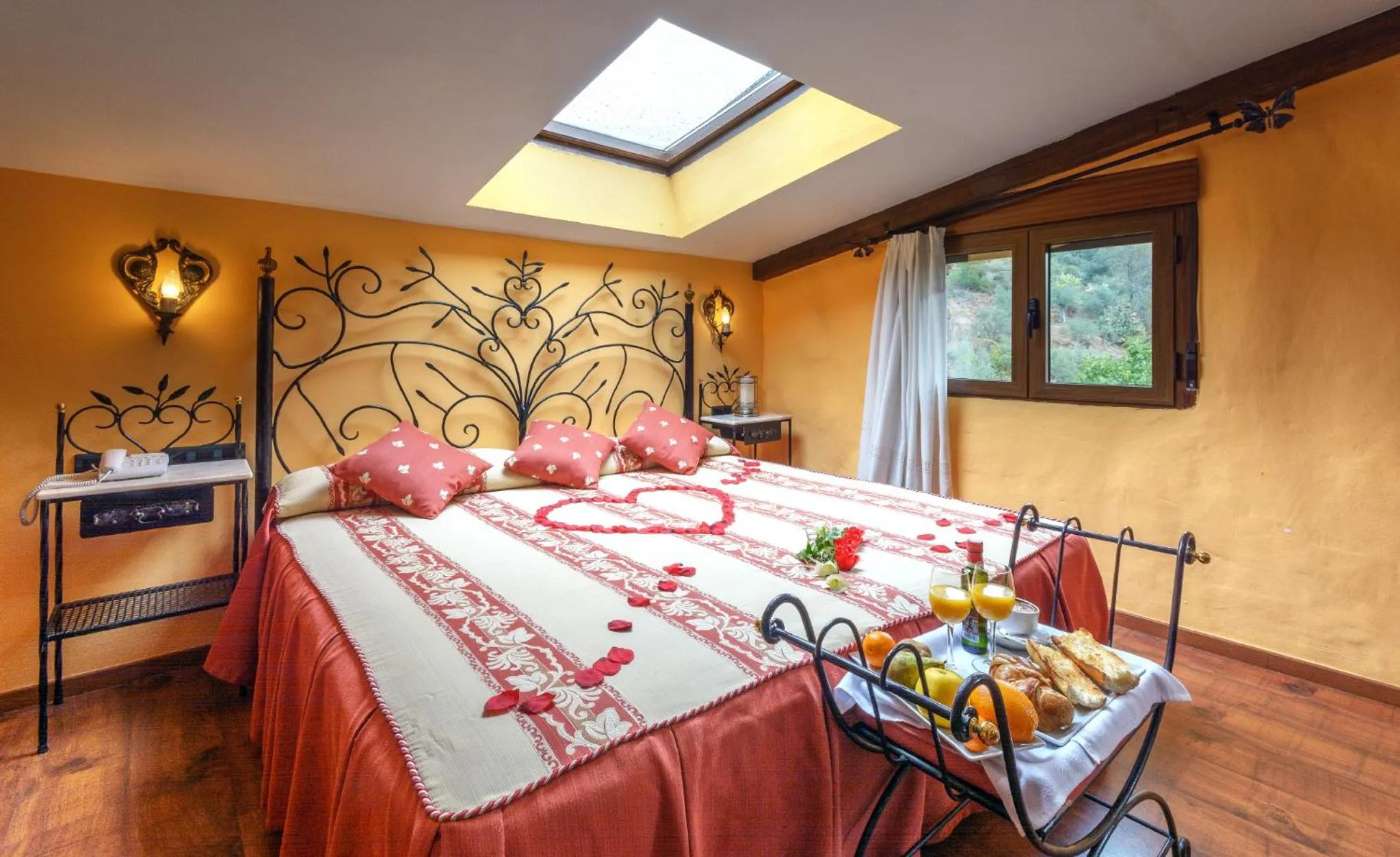 Photo of the whole room, Bed in Hotel Rural Los Angeles en Las Hurdes