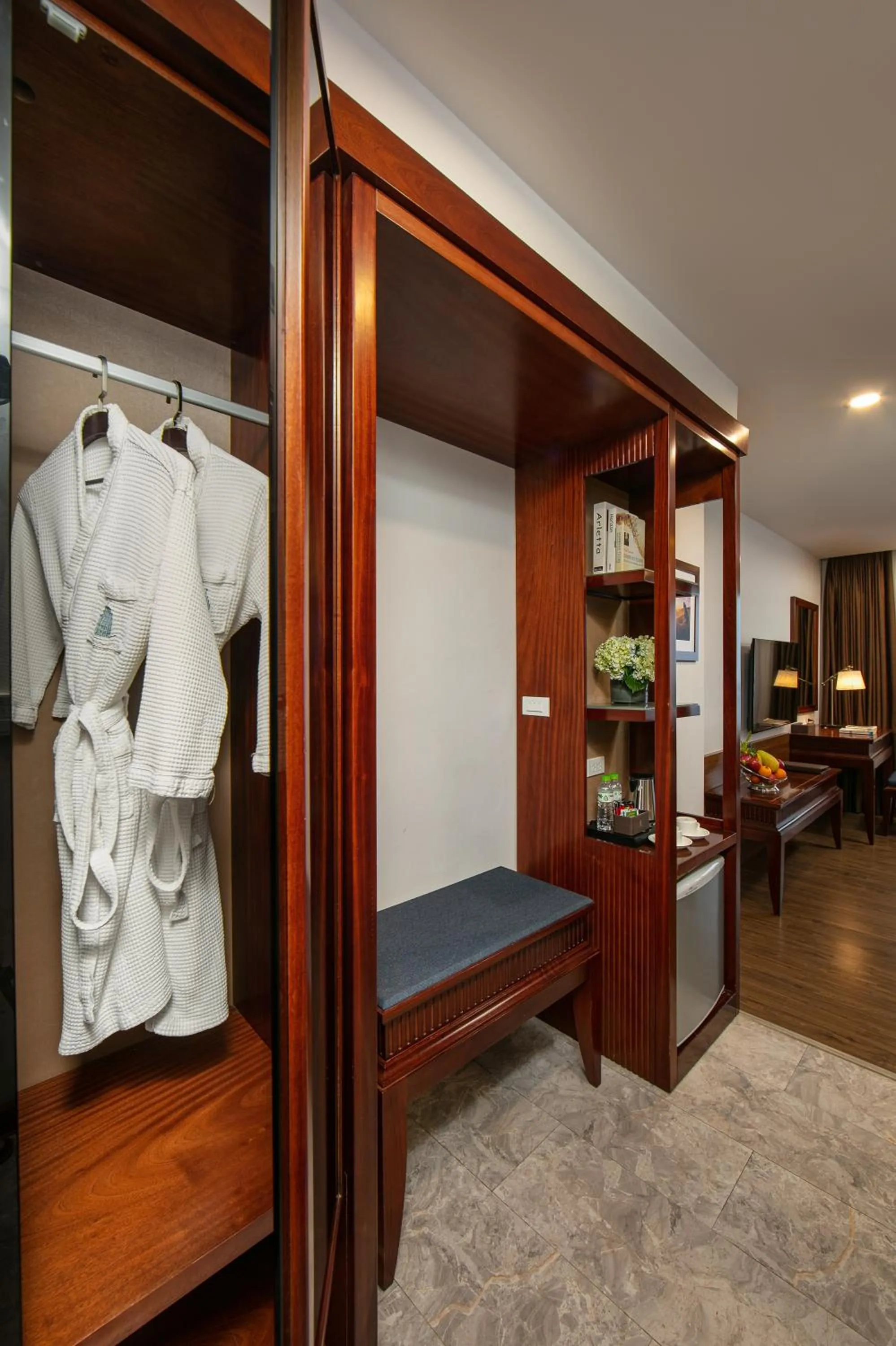 wardrobe, Bed in Bamboo Sapa Hotel