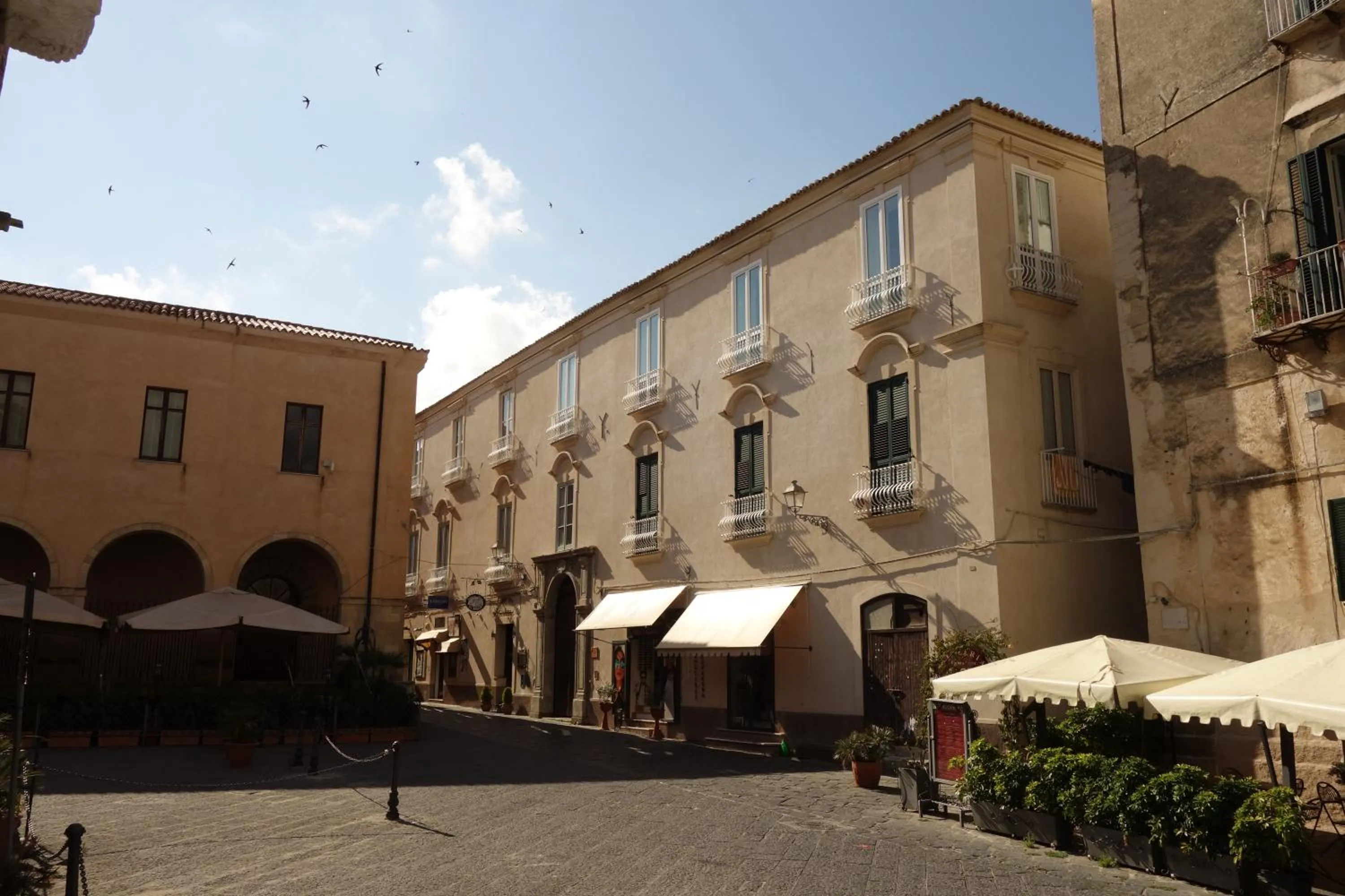 Property building in Suites Pastis Tropea - Boutique B&B by Kalavrìa Holidays