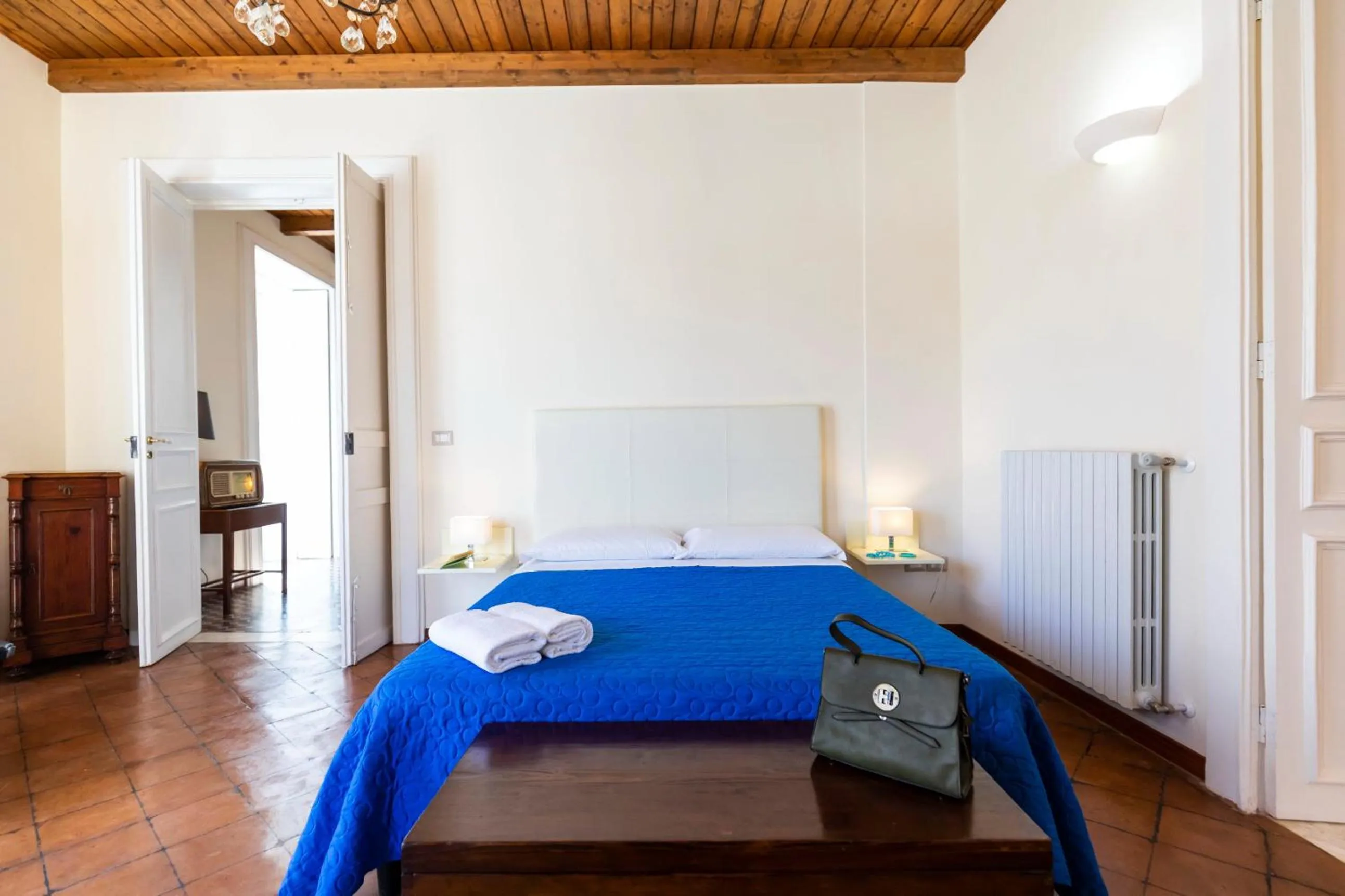 Photo of the whole room, Bed in Suites Pastis Tropea - Boutique B&B by Kalavrìa Holidays