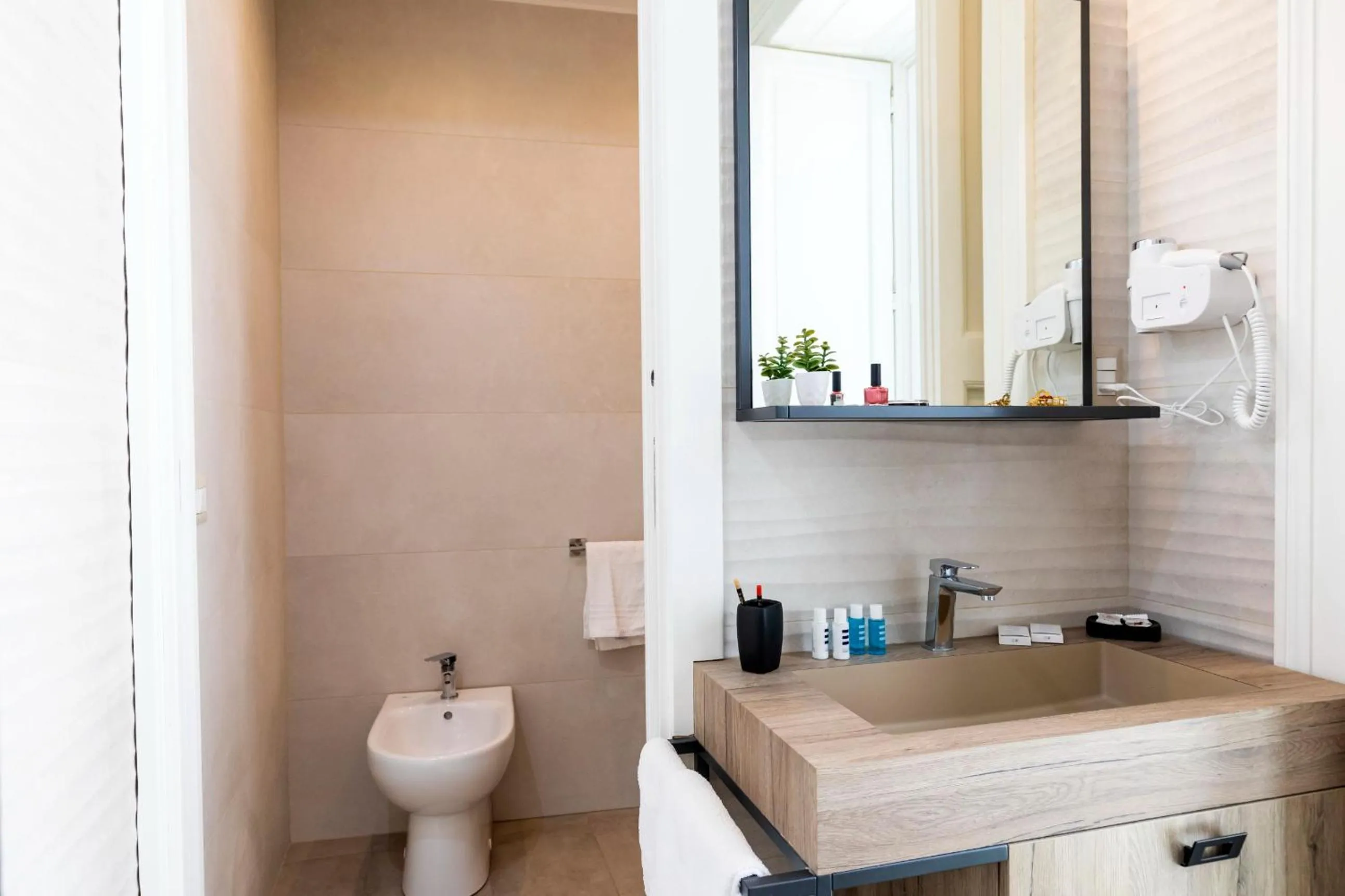 Bathroom in Suites Pastis Tropea - Boutique B&B by Kalavrìa Holidays