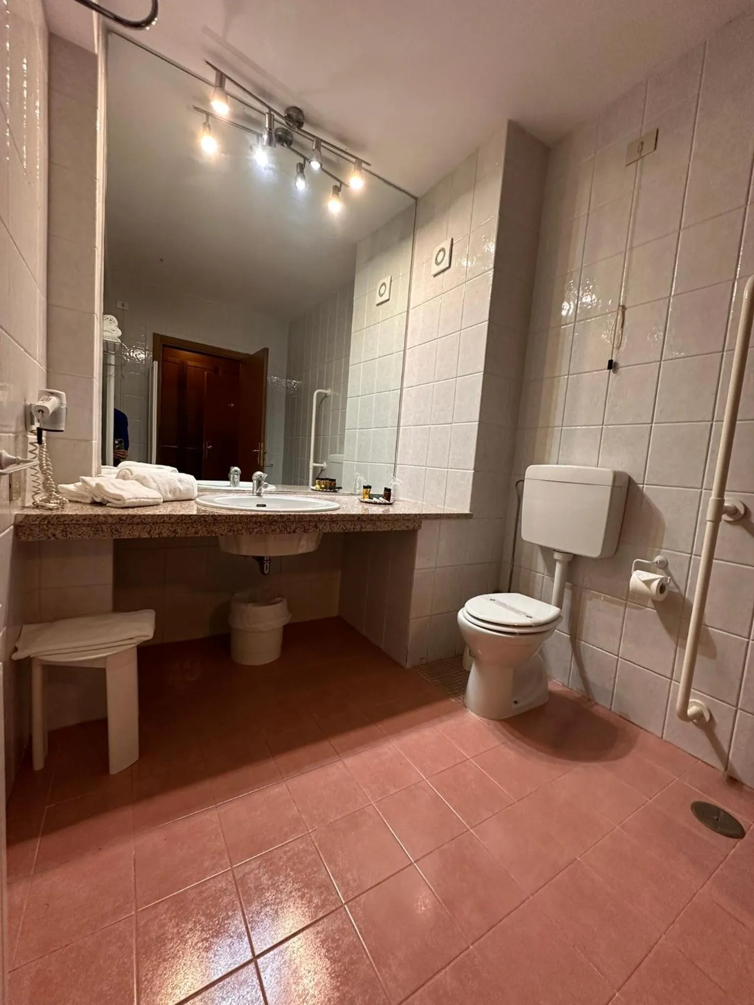 Bathroom in Hotel Corona & Spa