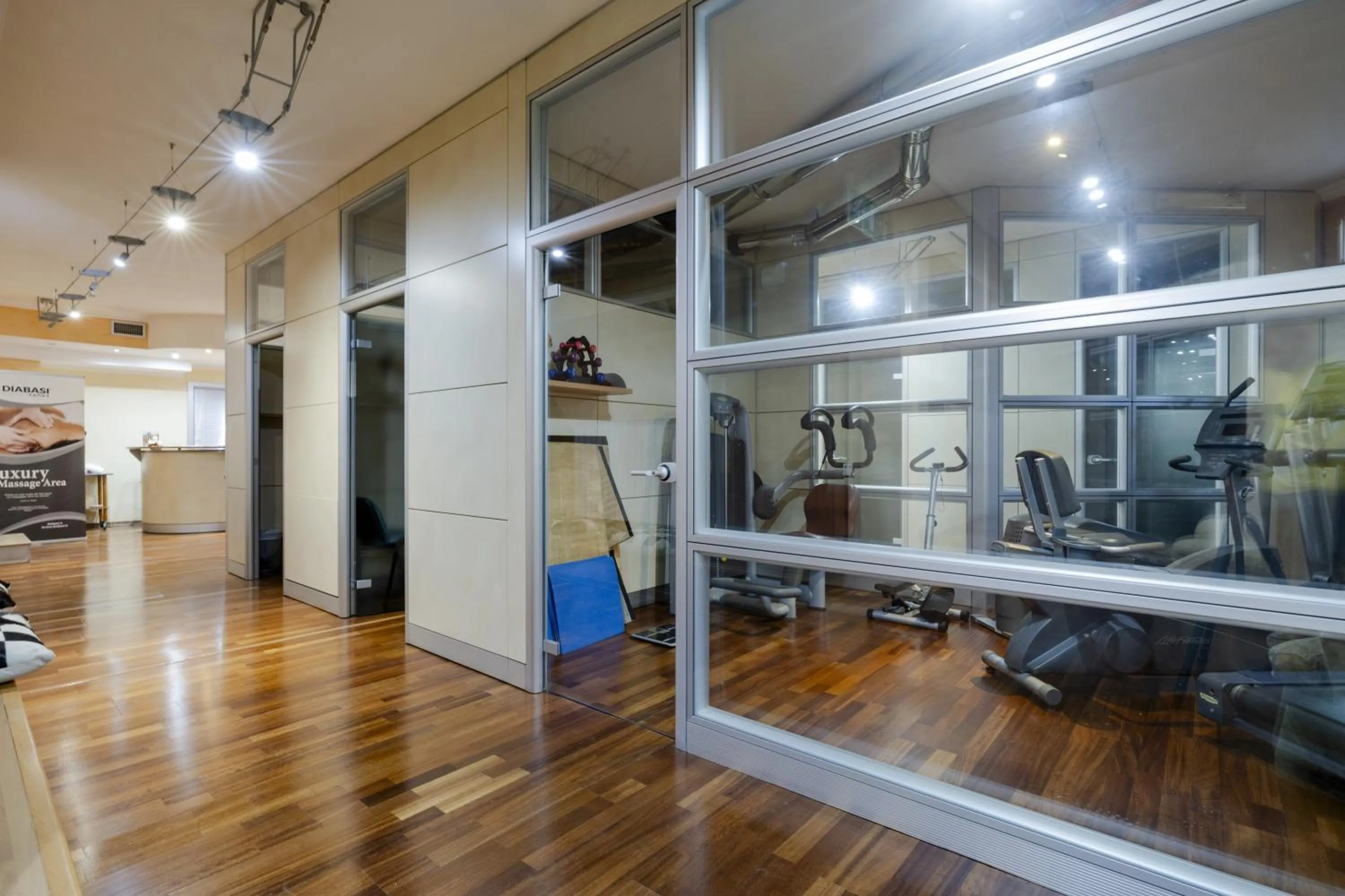 Spa and wellness centre/facilities in Hotel Corona & Spa