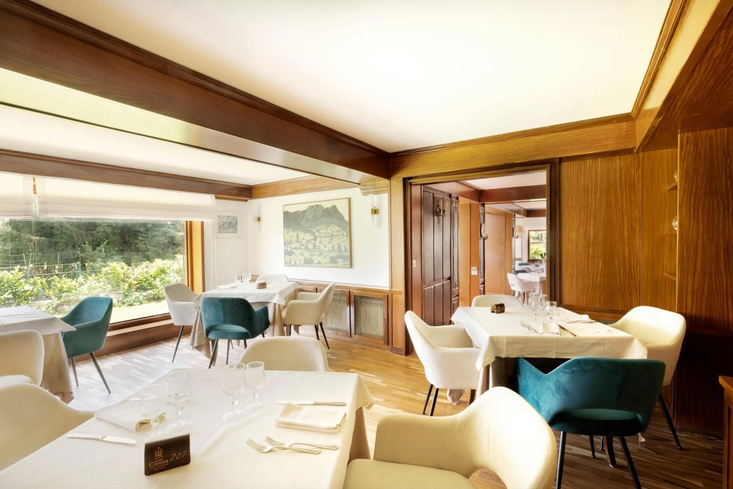 Restaurant/places to eat in Hotel Corona & Spa