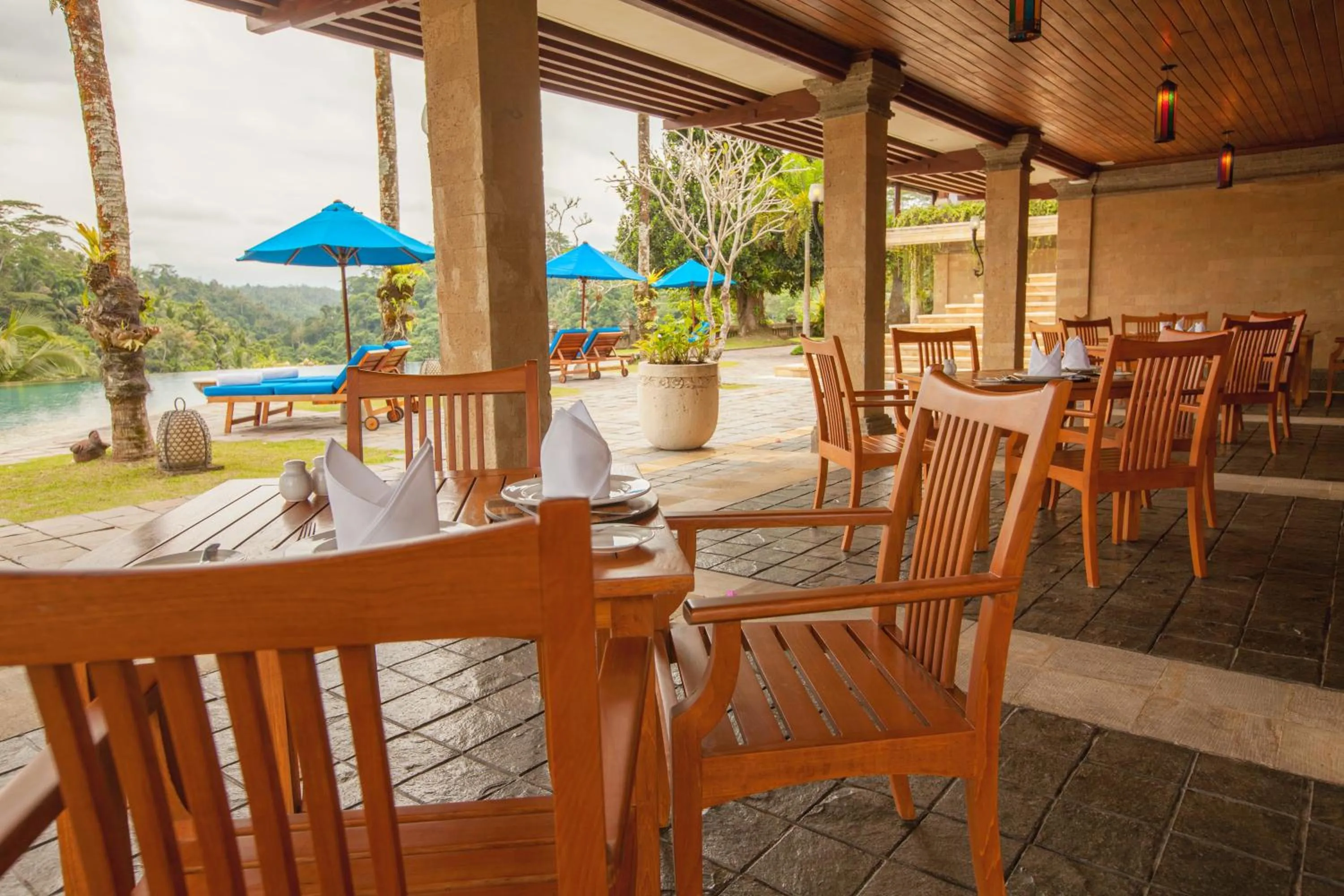 Restaurant/places to eat in Puri Wulandari A Boutique Resort & Spa