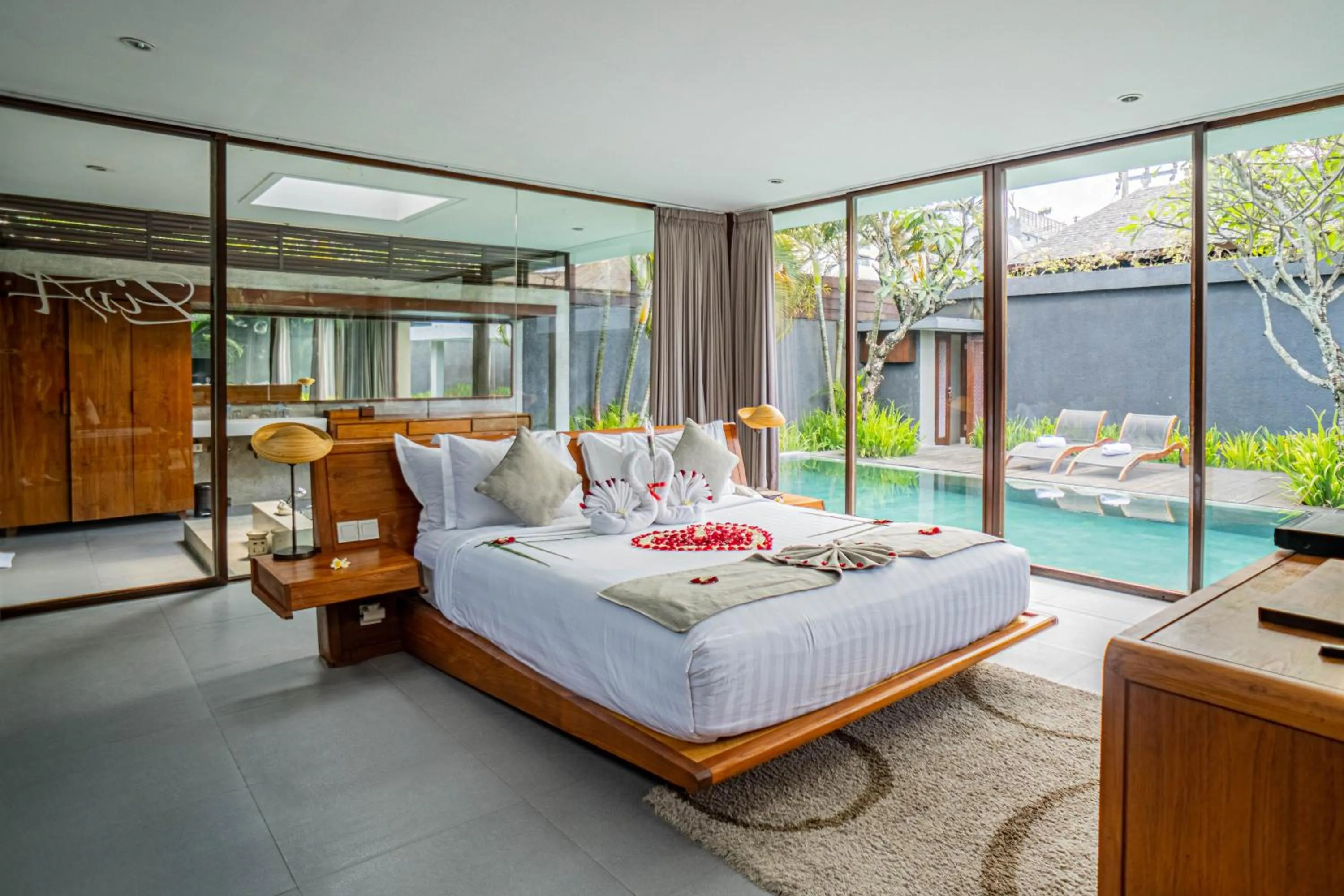 Property building, Bed in Ziva a Boutique Villa