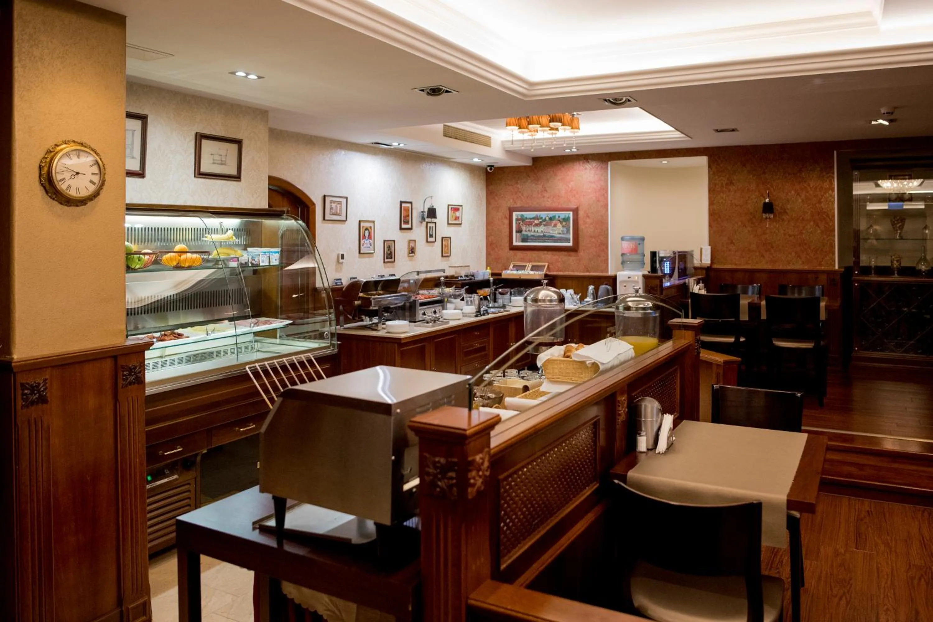 Breakfast in Gold Apartments