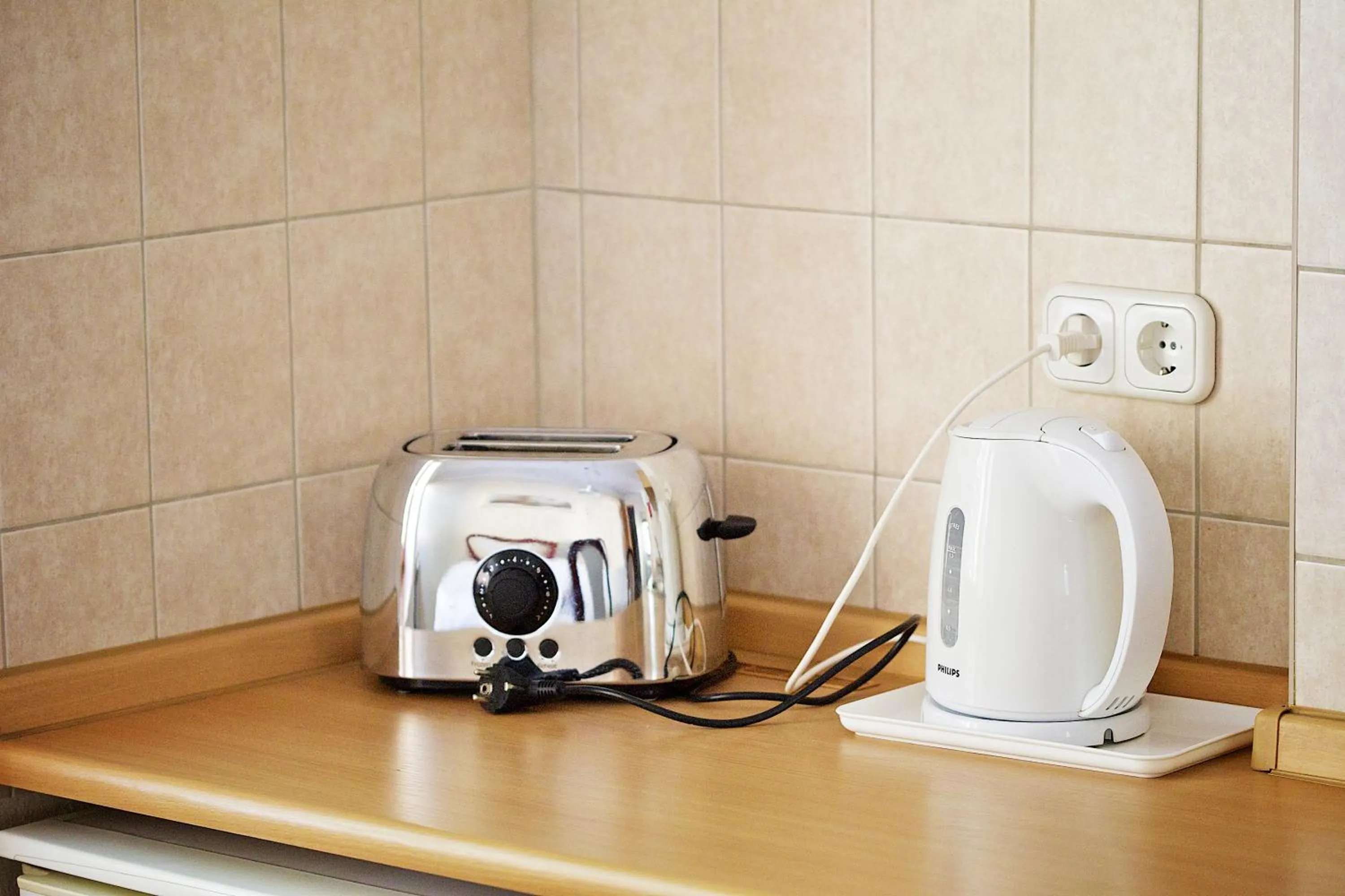 Coffee/tea facilities in Gold Apartments