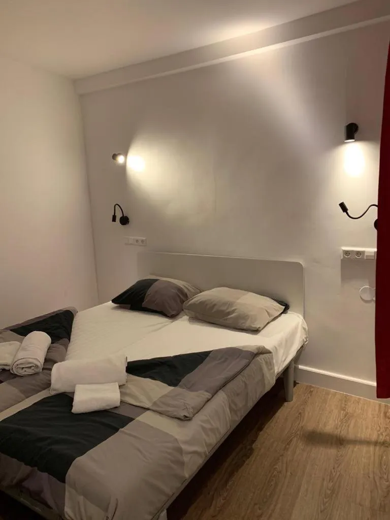 Bed in Hotel Restaurant Old Bridge