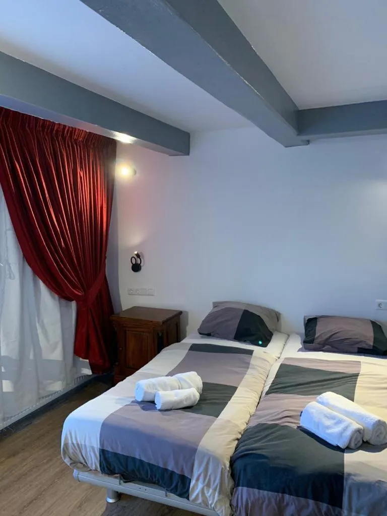 Bed in Hotel Restaurant Old Bridge