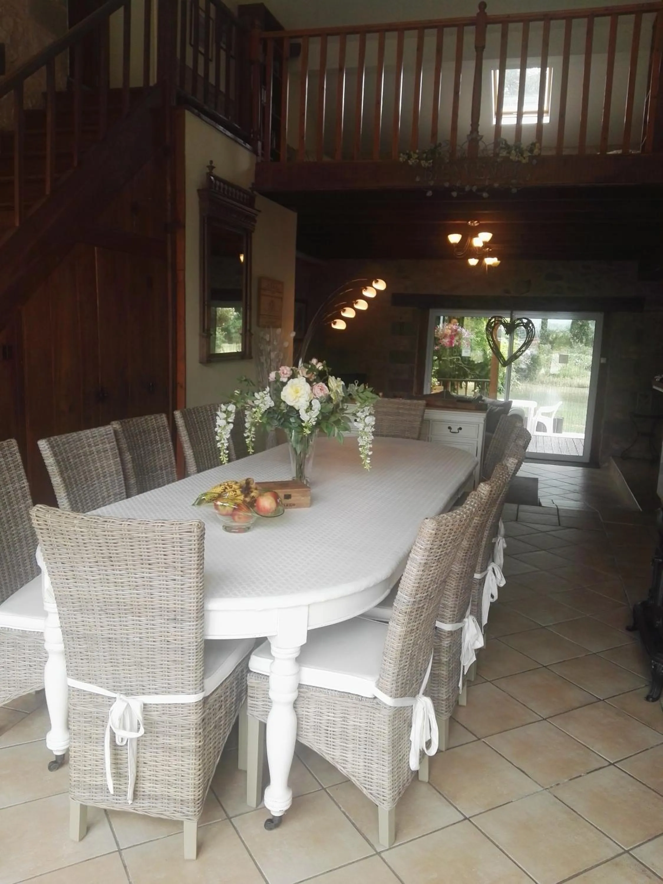 Dining area in Le Chene Vert