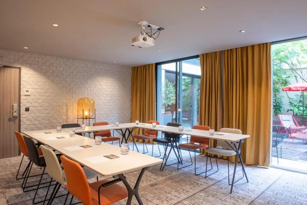 Meeting/conference room in L'Imprimerie Hôtel