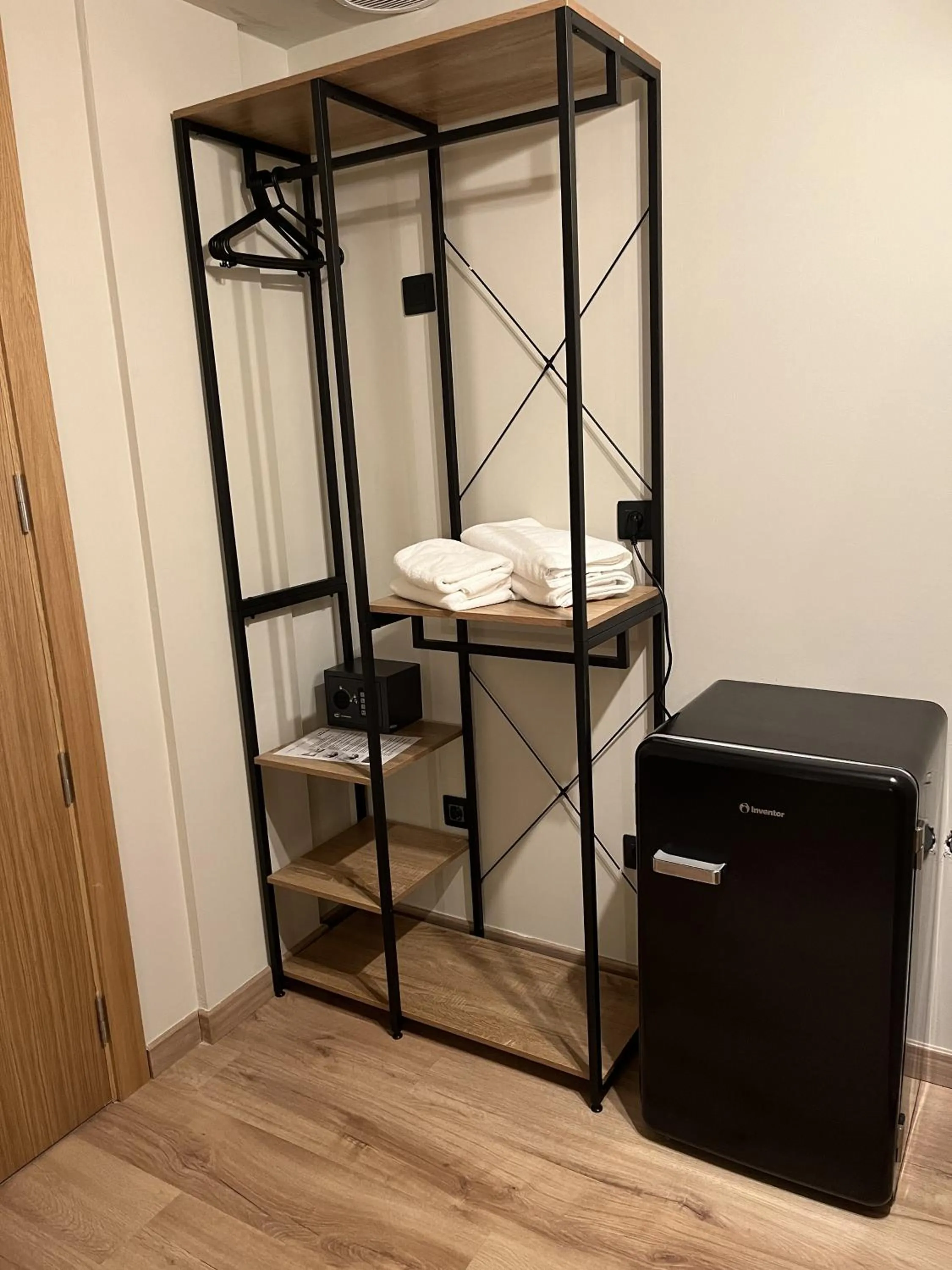 wardrobe in Hotel Els Encantats