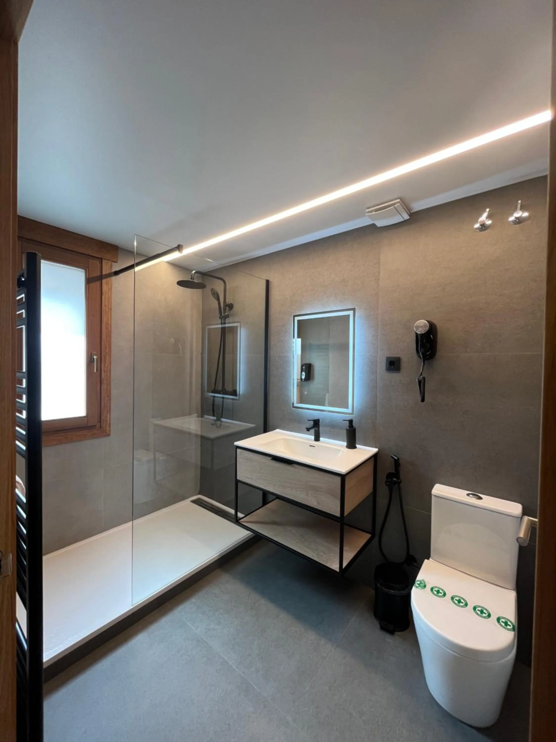 Bathroom in Hotel Els Encantats