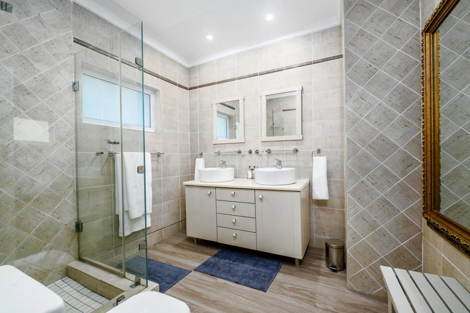 Bathroom in 49-on-Cherry