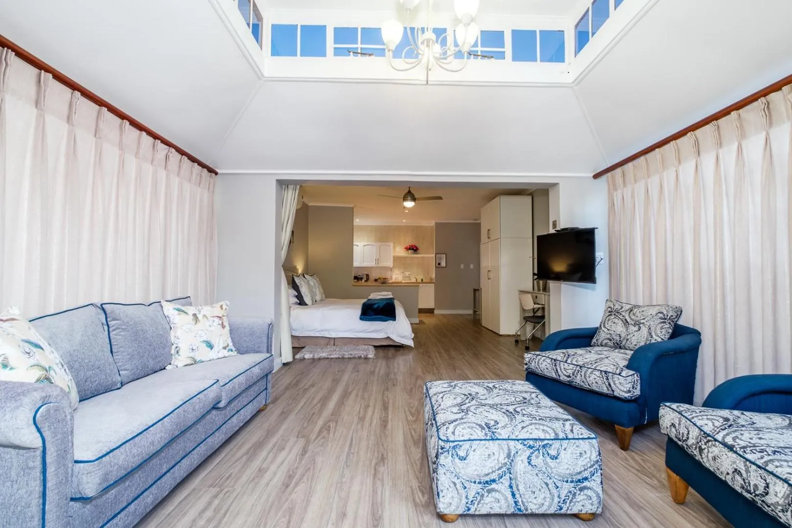 TV and multimedia in 49-on-Cherry