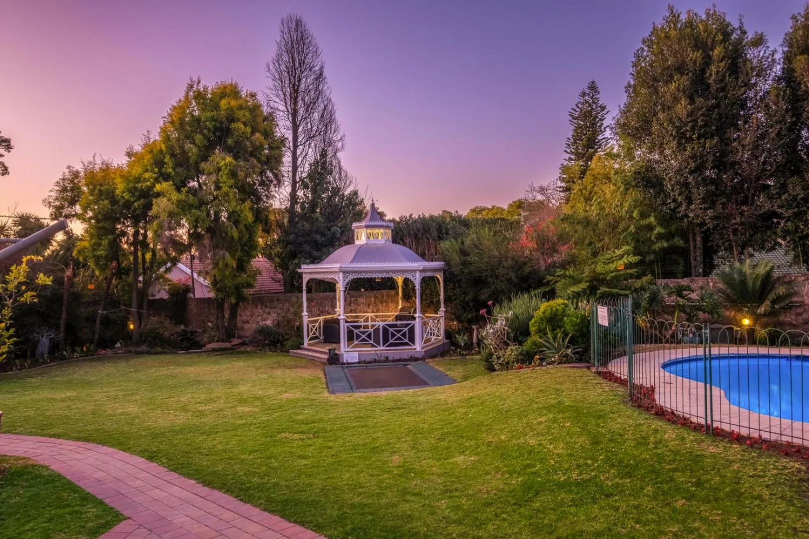 Garden view in 49-on-Cherry