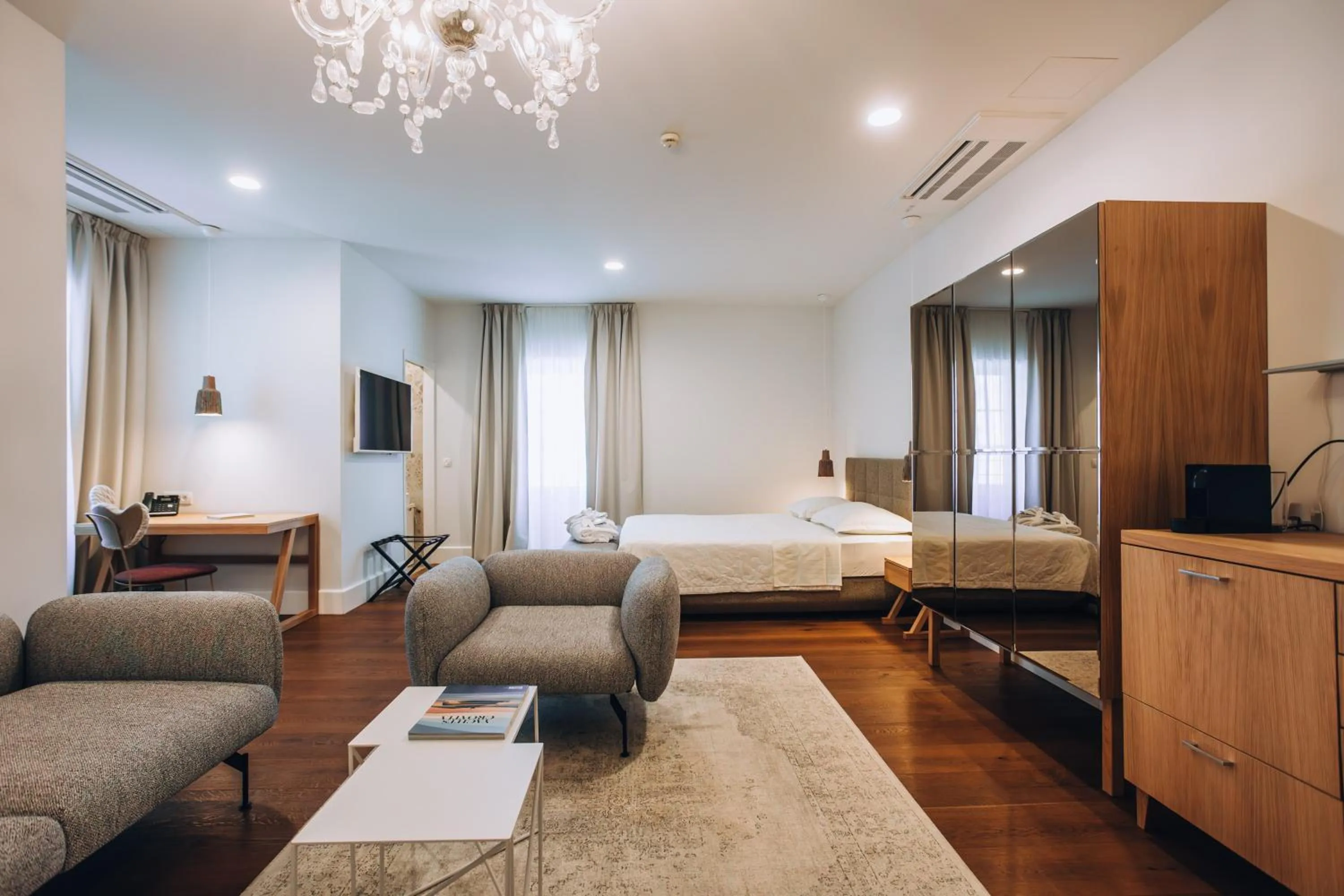 furniture, Bed in Heritage Hotel Martinis Marchi