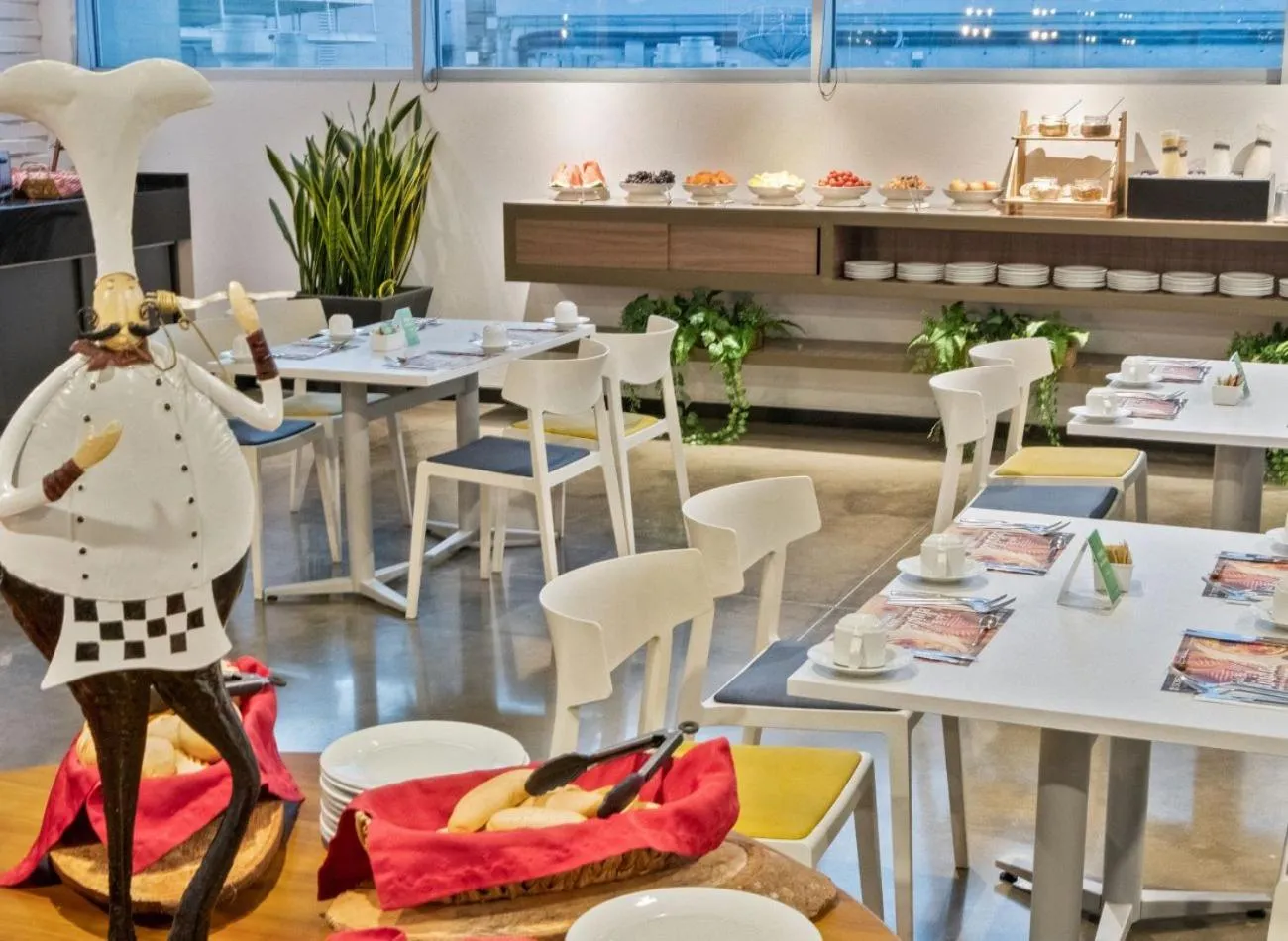 Restaurant/places to eat in Sonesta Hotel Bucaramanga