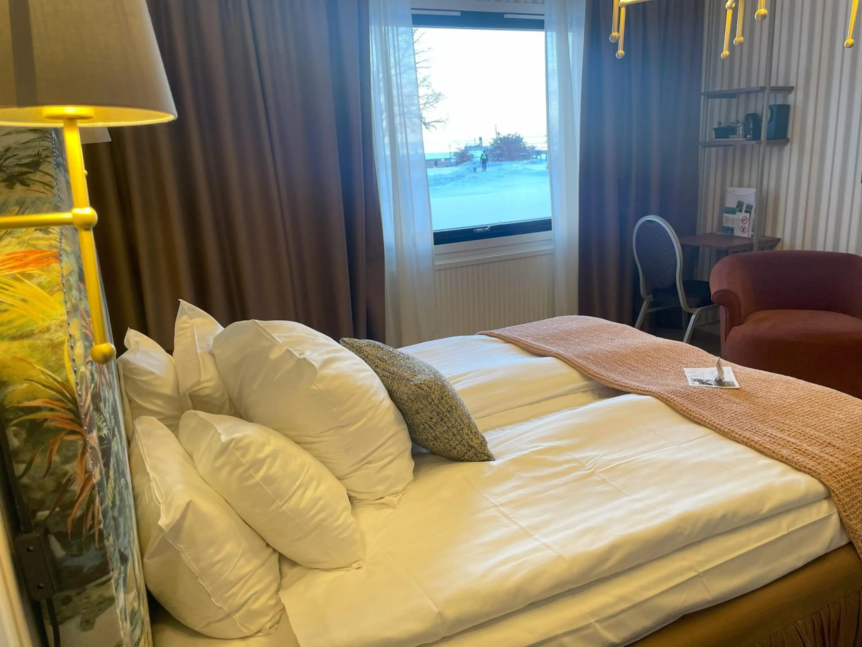 Bedroom, Bed in Hotel Bellevue