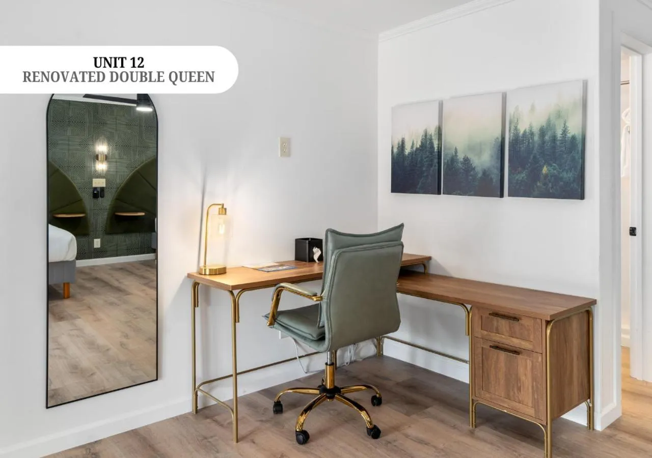 Seating area in CedarWood Inn