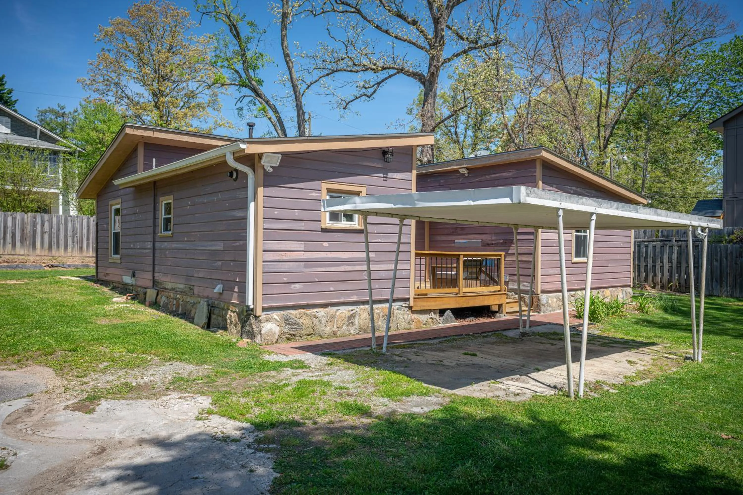 Property building in CedarWood Inn