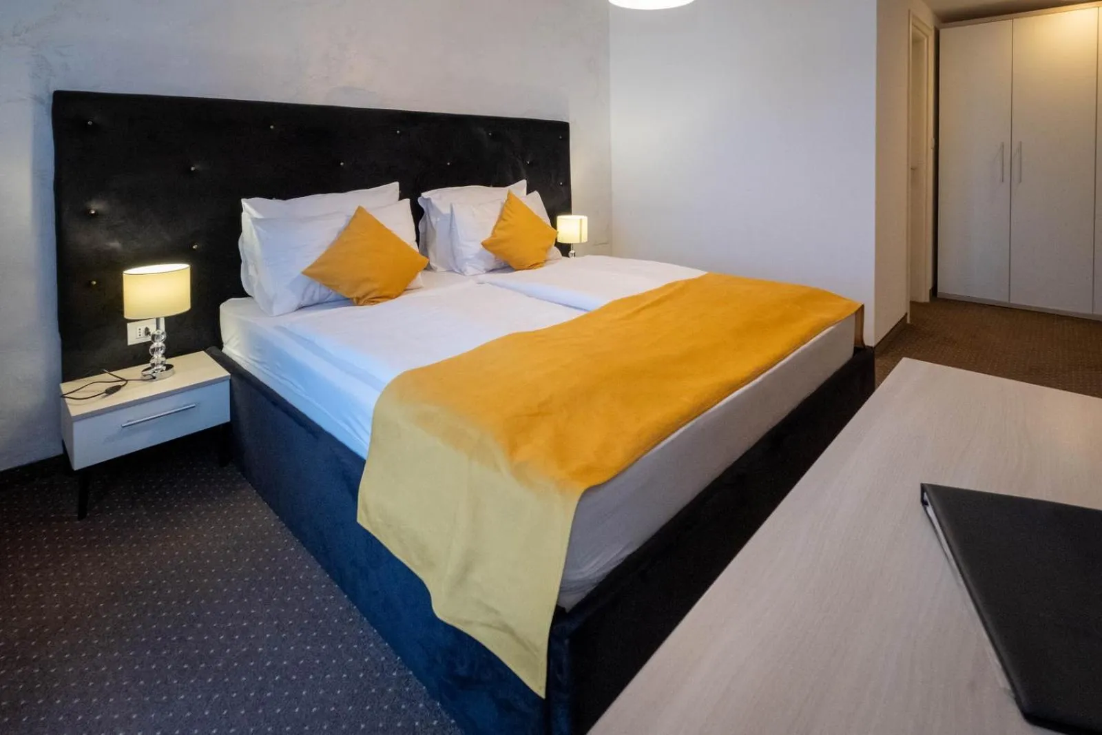 Bedroom, Bed in Hotel Bor