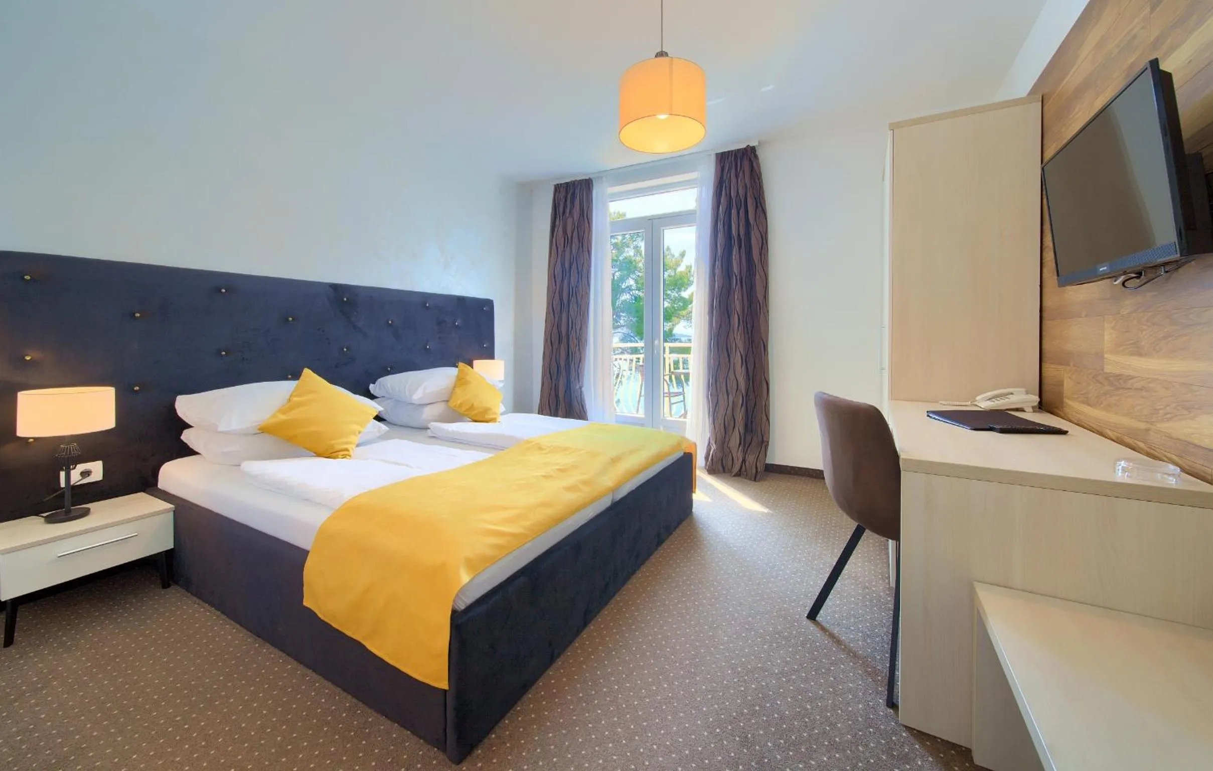 Bedroom, Bed in Hotel Bor