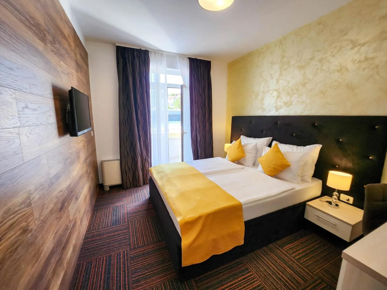 Bedroom, Bed in Hotel Bor