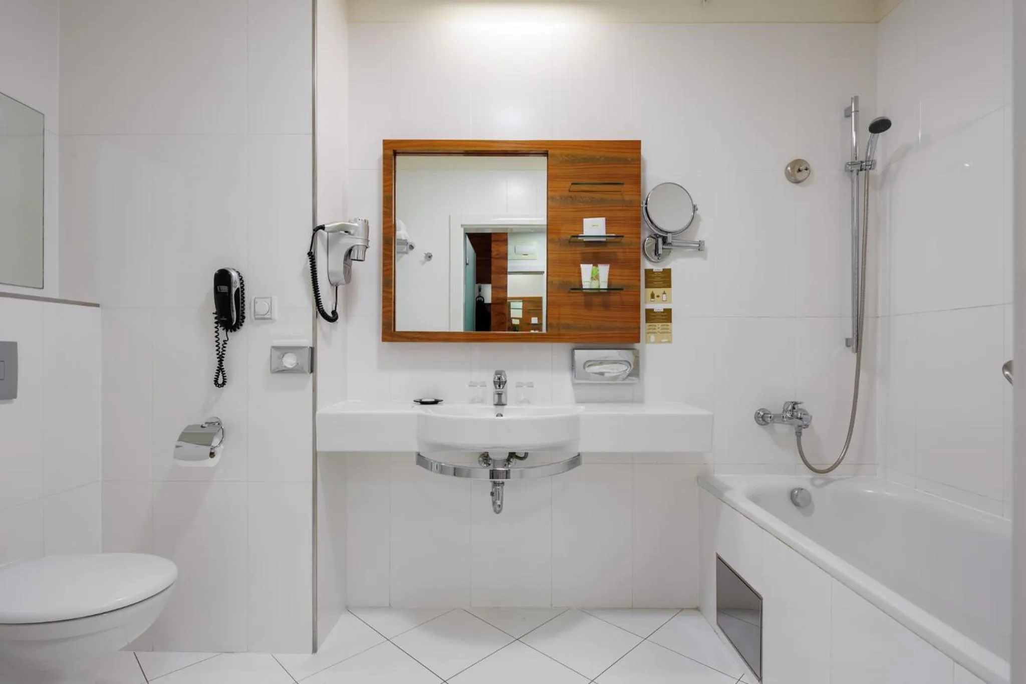 Bath in St. Joseph Royal Regent