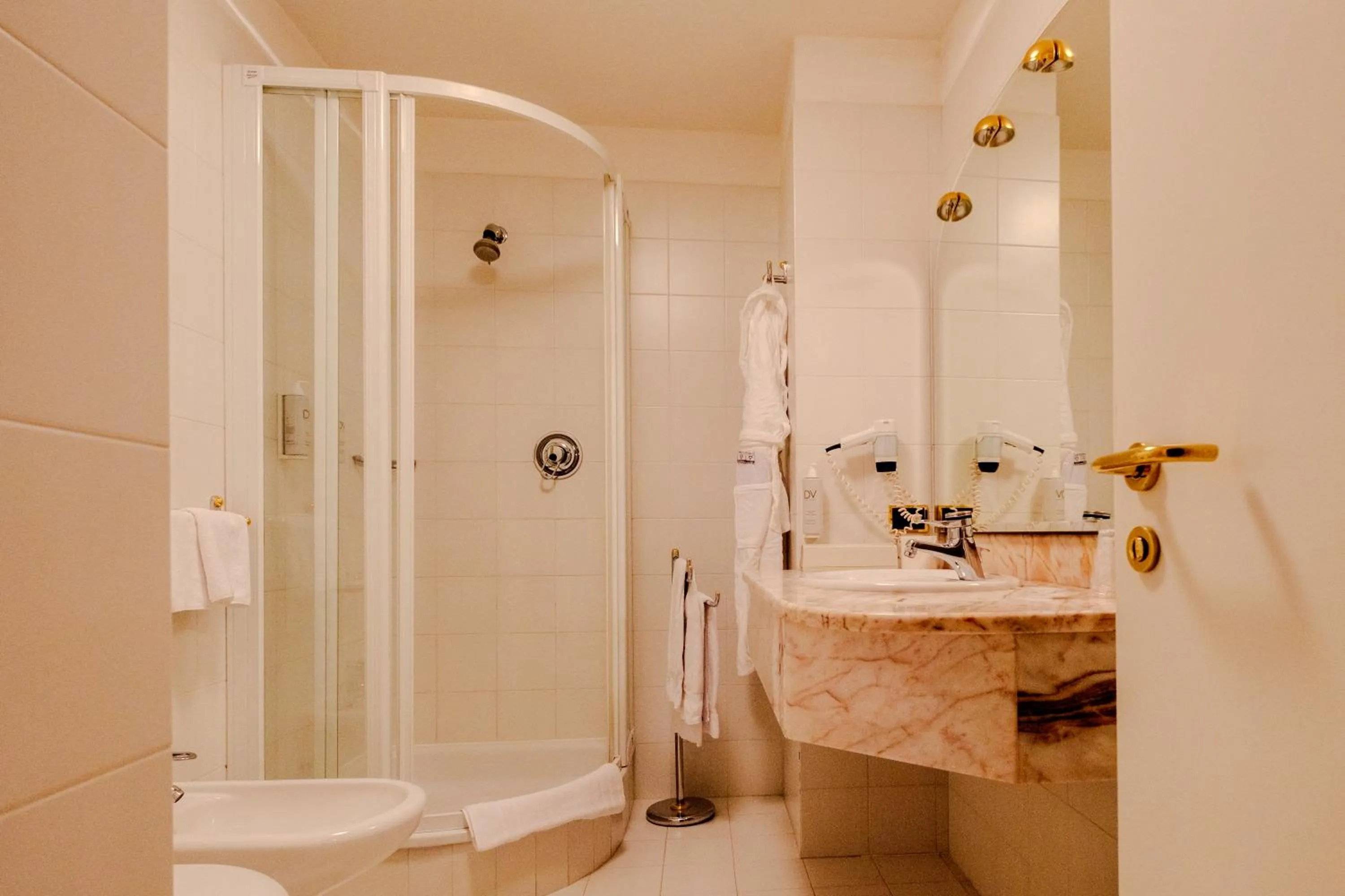 Bathroom in Sporthotel Teresa