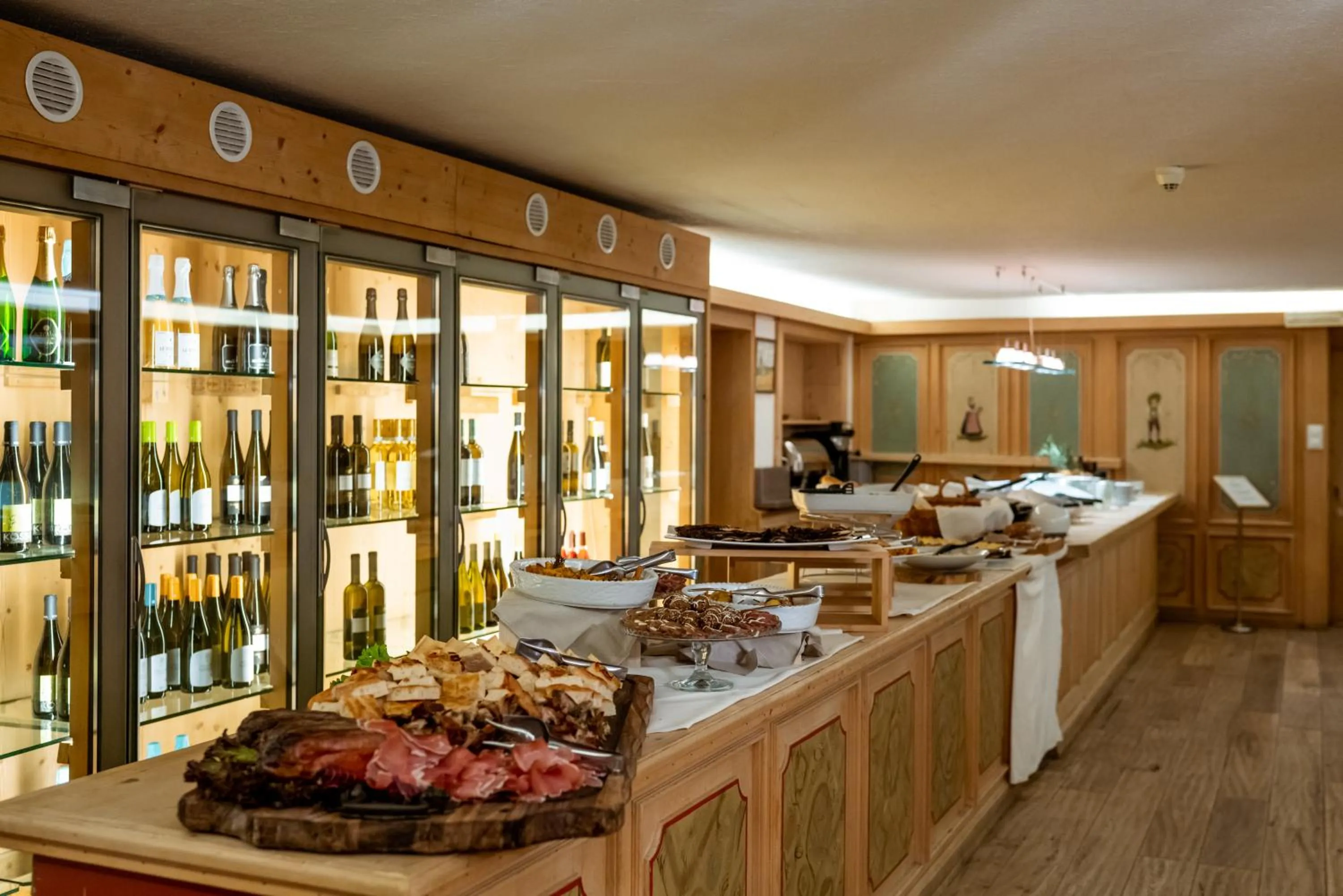 Restaurant/places to eat in Sporthotel Teresa