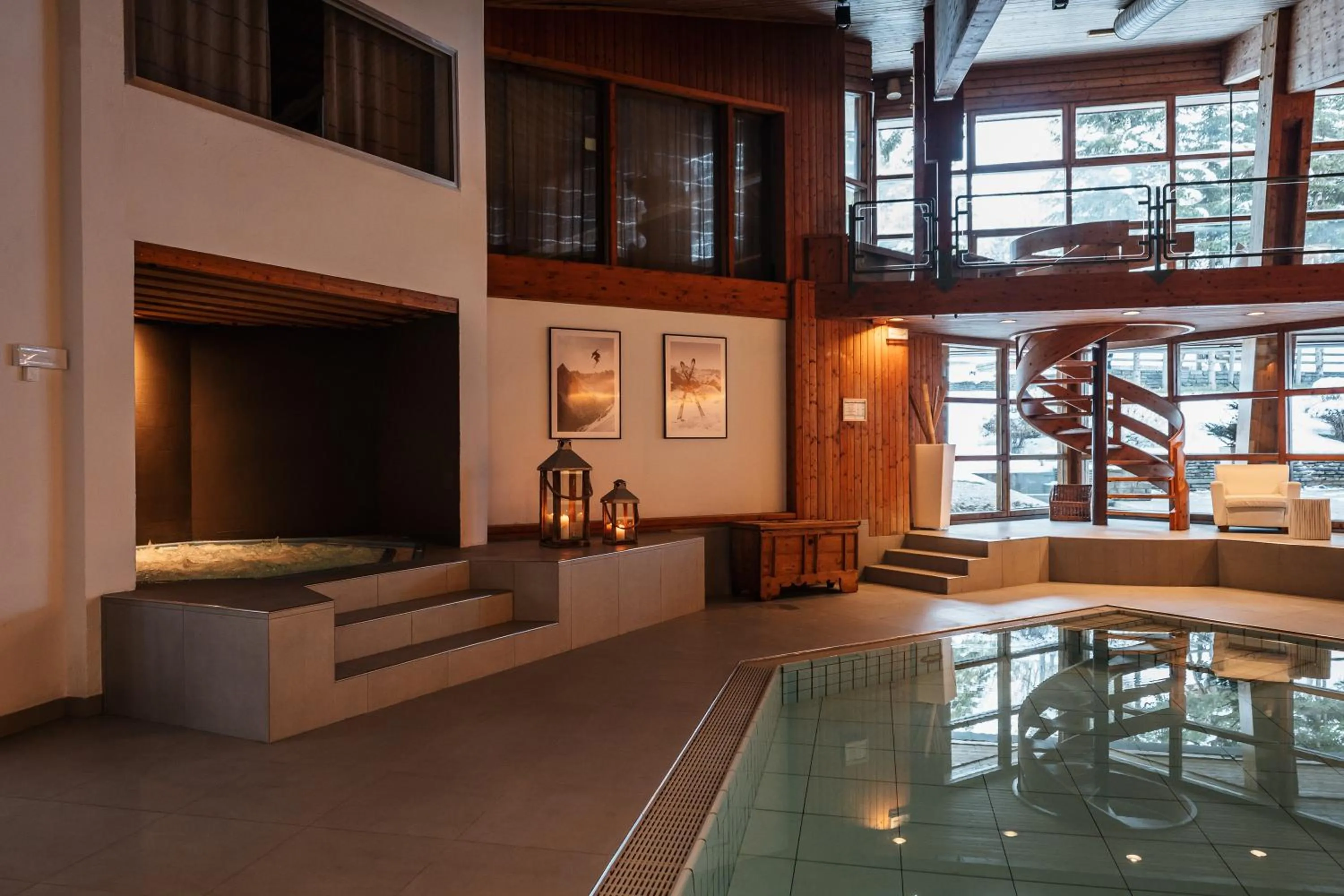 Swimming pool in Sporthotel Teresa