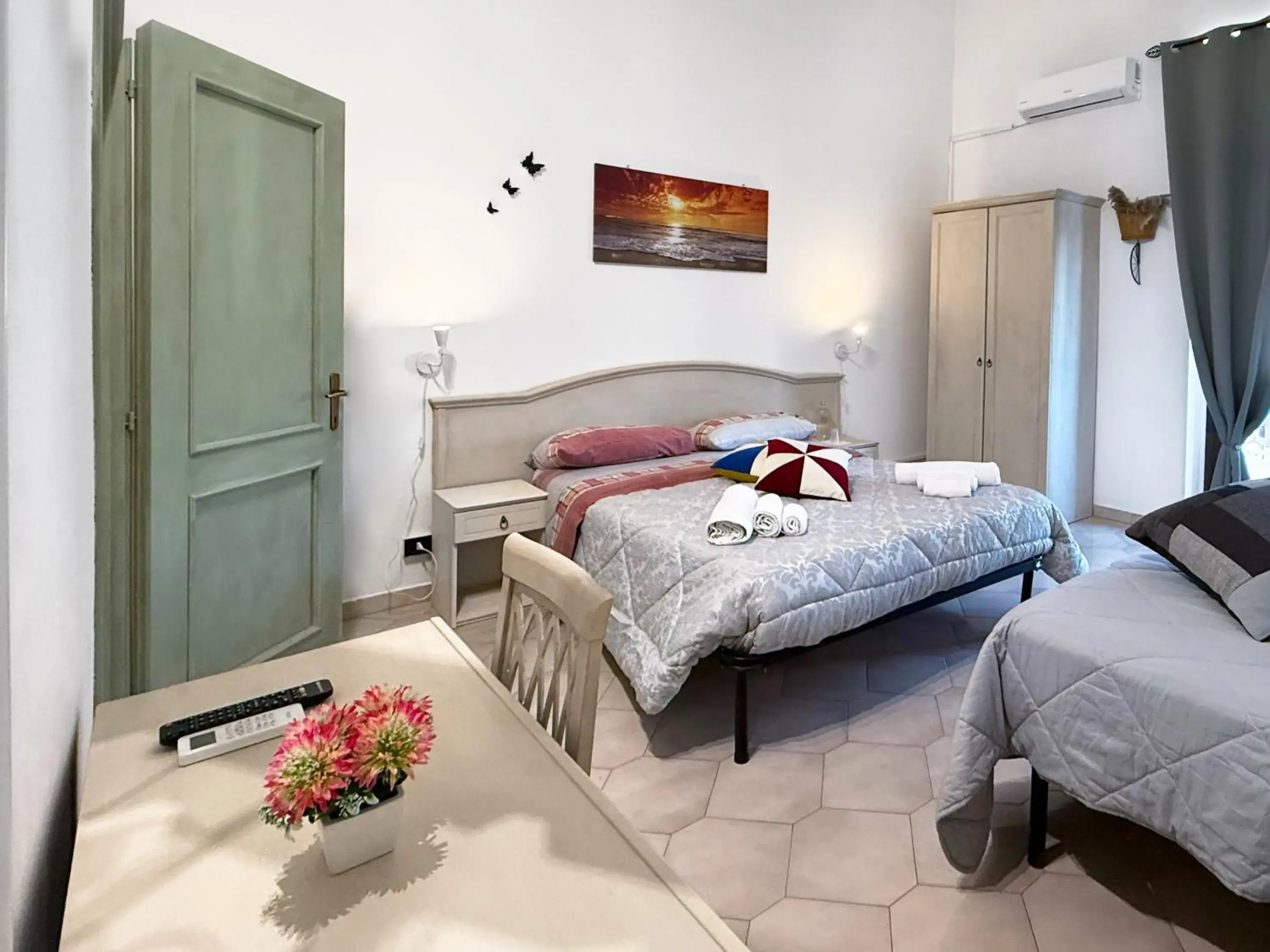 Triple Room - single occupancy in Bed and Breakfast Station Triple Room - single occupancy in Bed and Breakfast Station